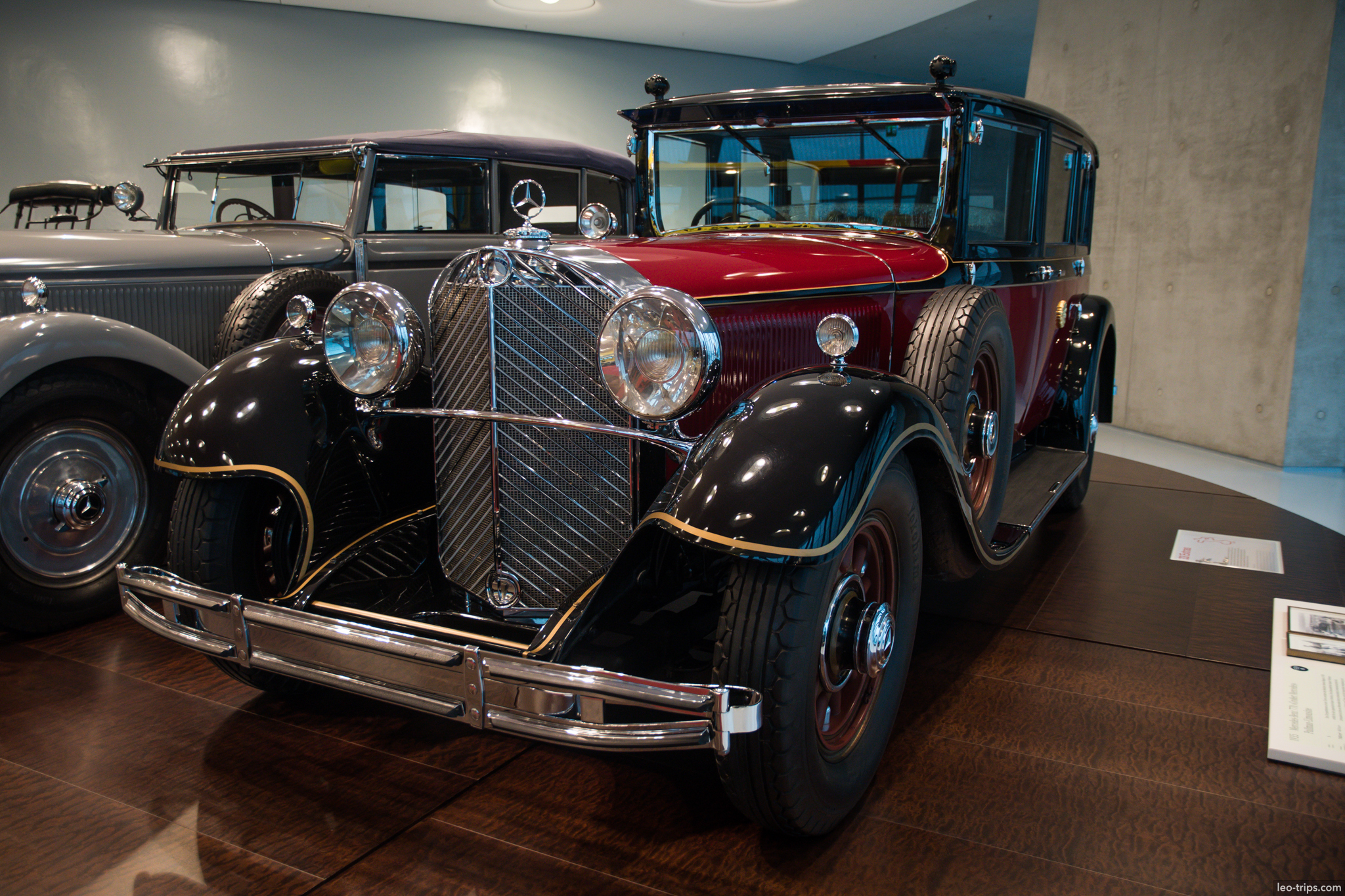 nuerburg 460 luxury limousine 1928 red black mercedes benz museum