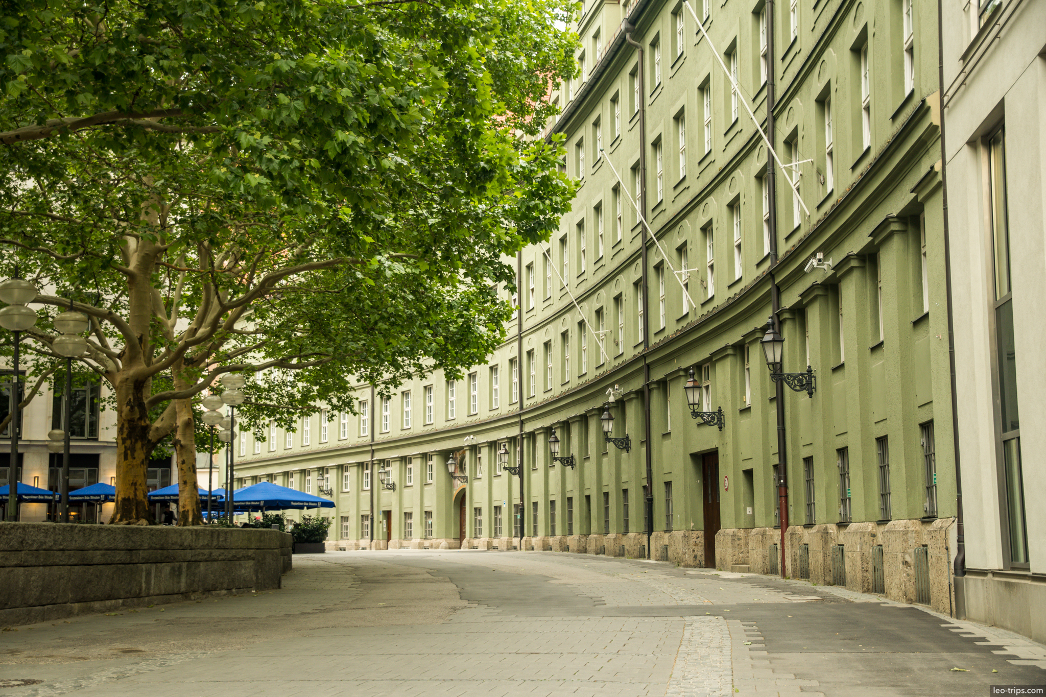 promenadeplatz curved green building munich