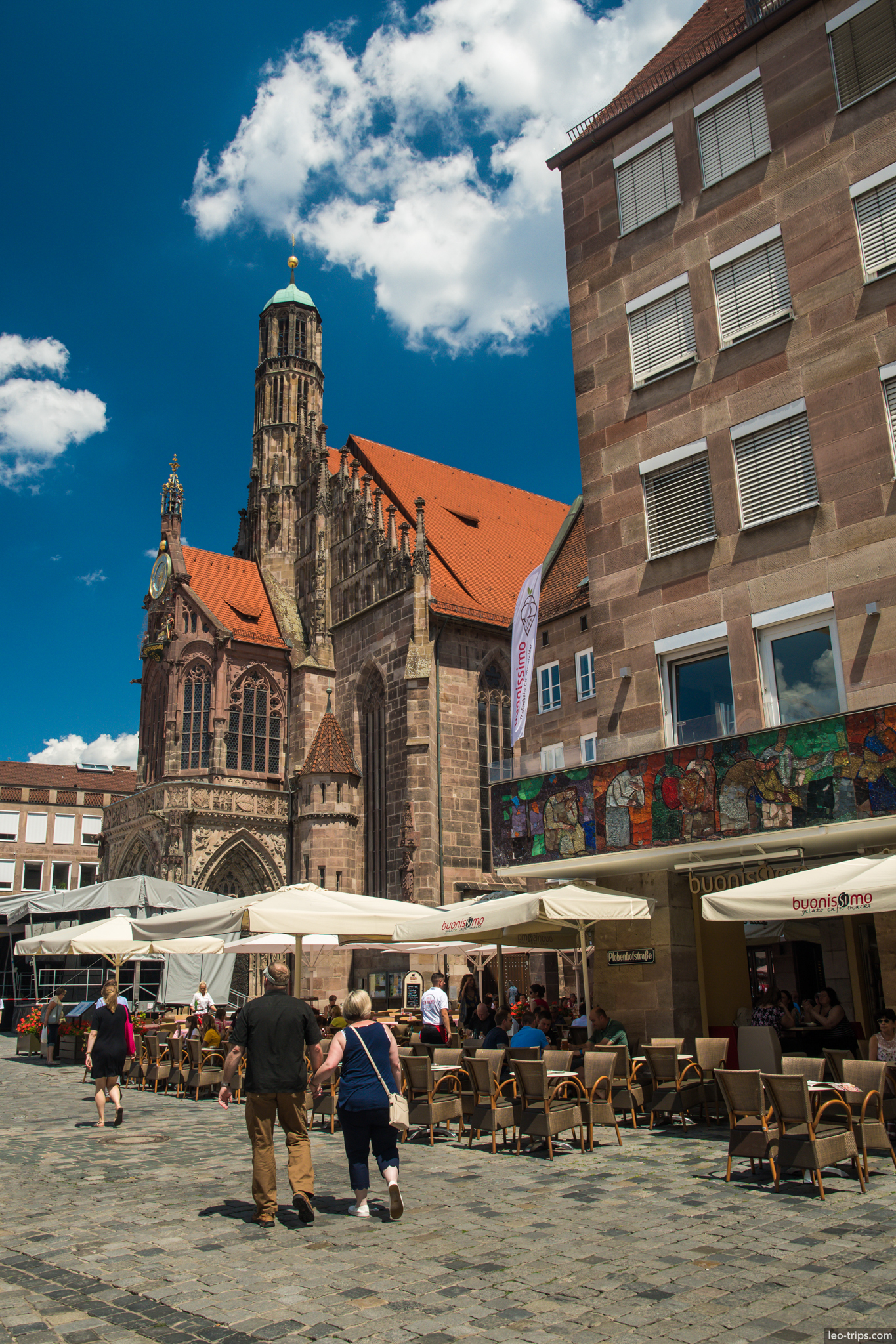 frauenkirche side view hauptmarkt nuremberg nuremberg