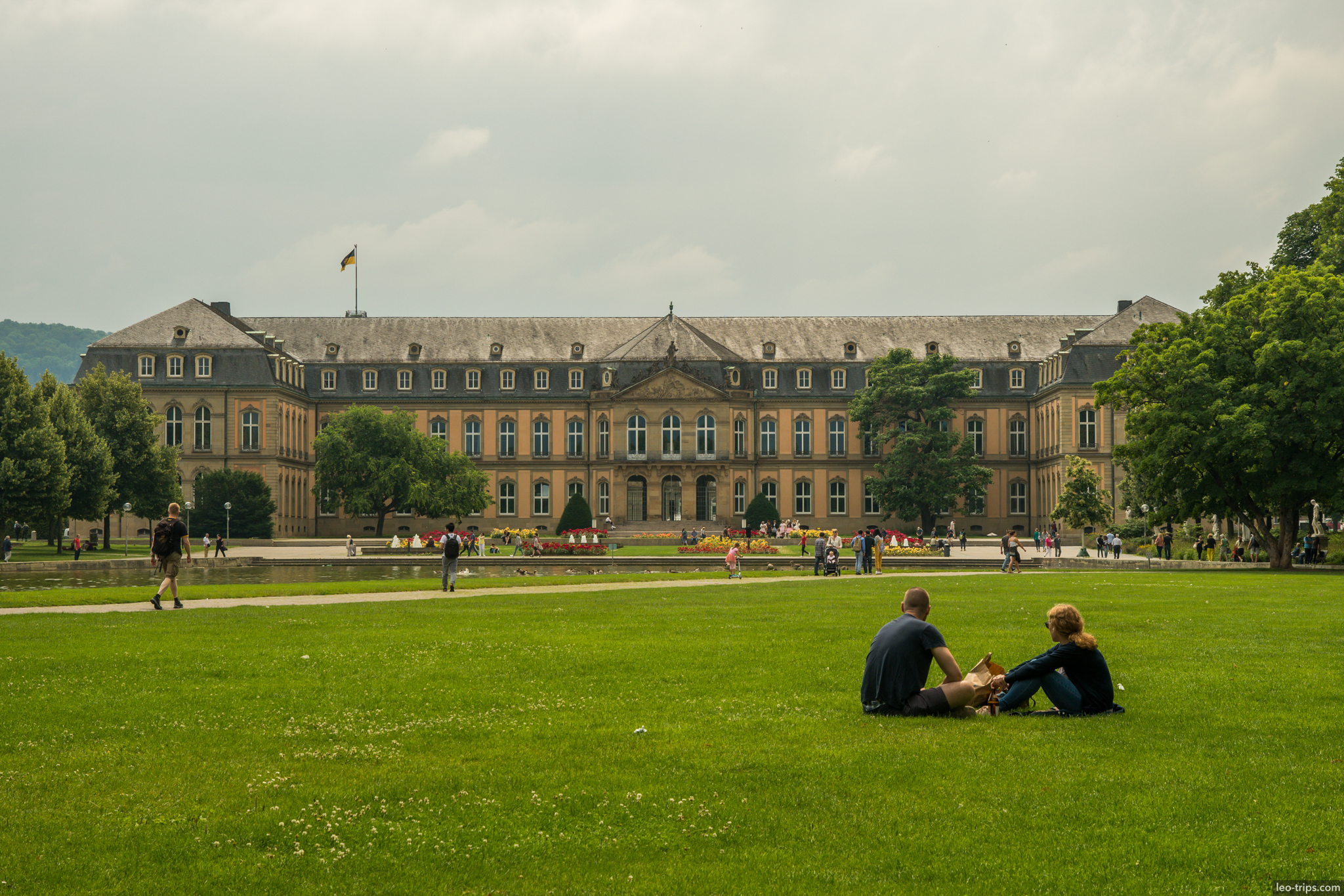 neues schloss lawn view couple resting stuttgart