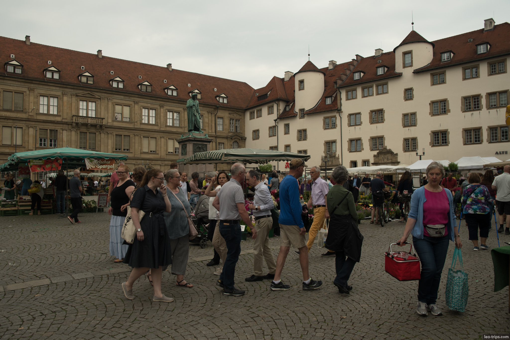 schillerplatz weekly market stuttgart stuttgart