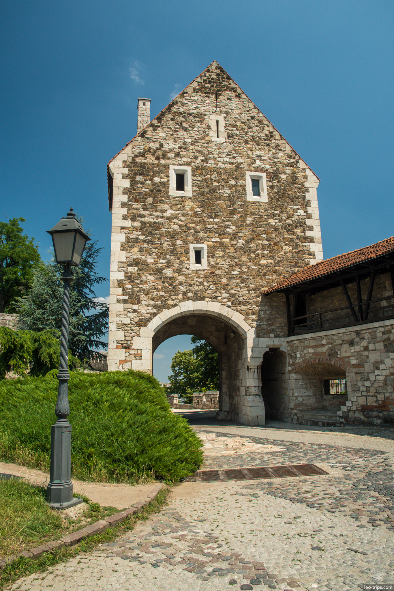 buda castle medieval gate tower cobblestone budapest