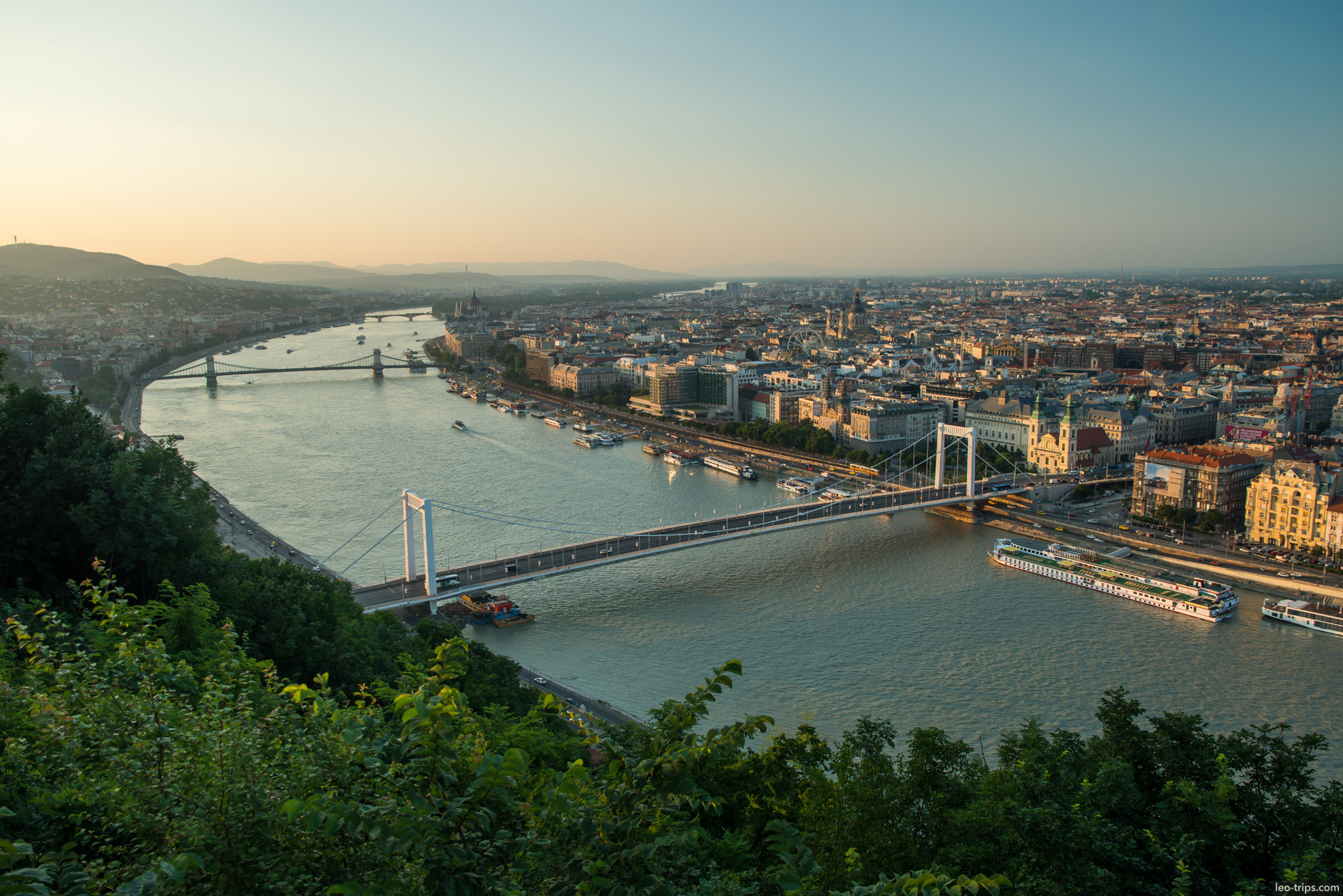 budapest danube sunset elizabeth bridge chain bridge panorama budapest