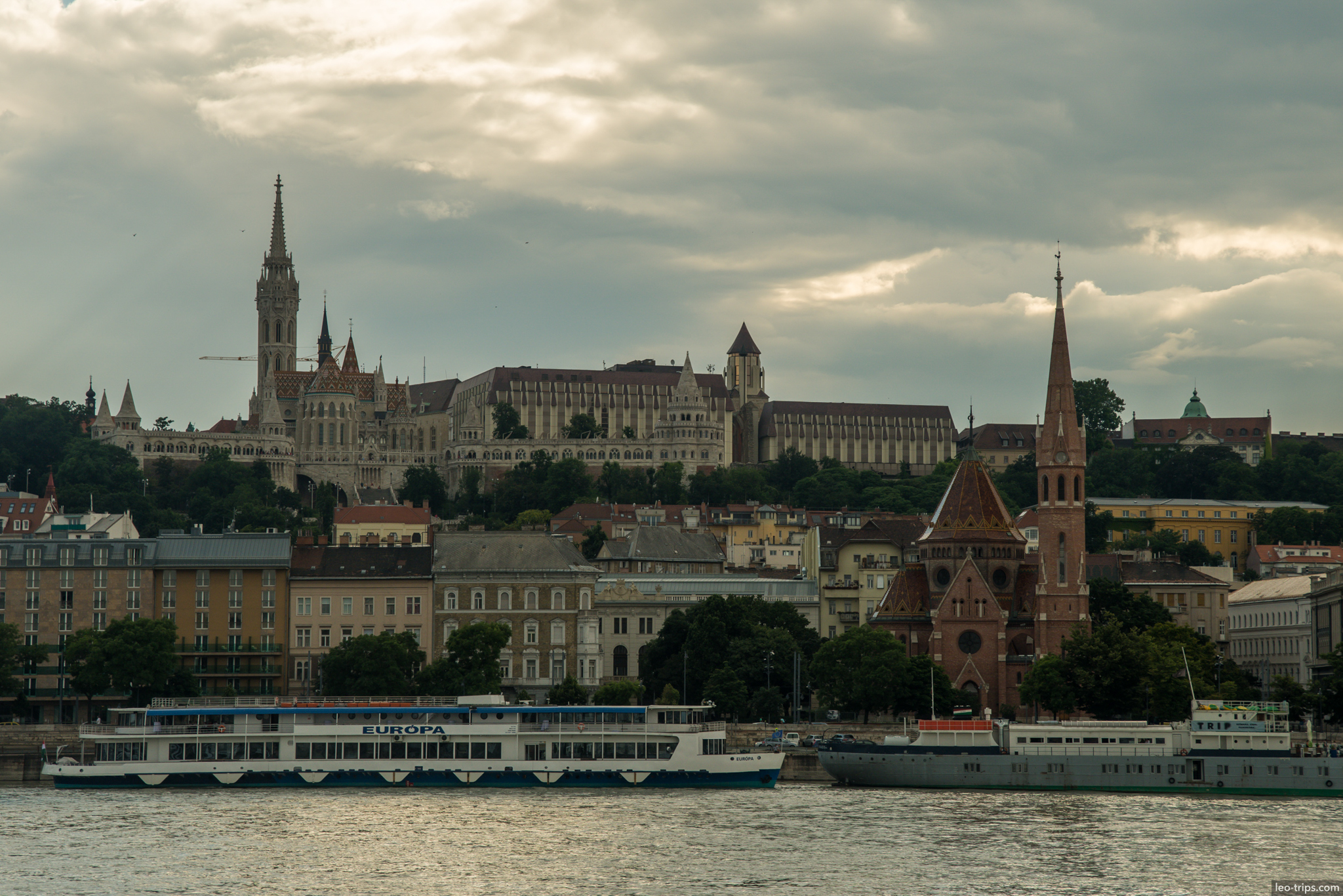 fishermans bastion matthias church buda hill budapest