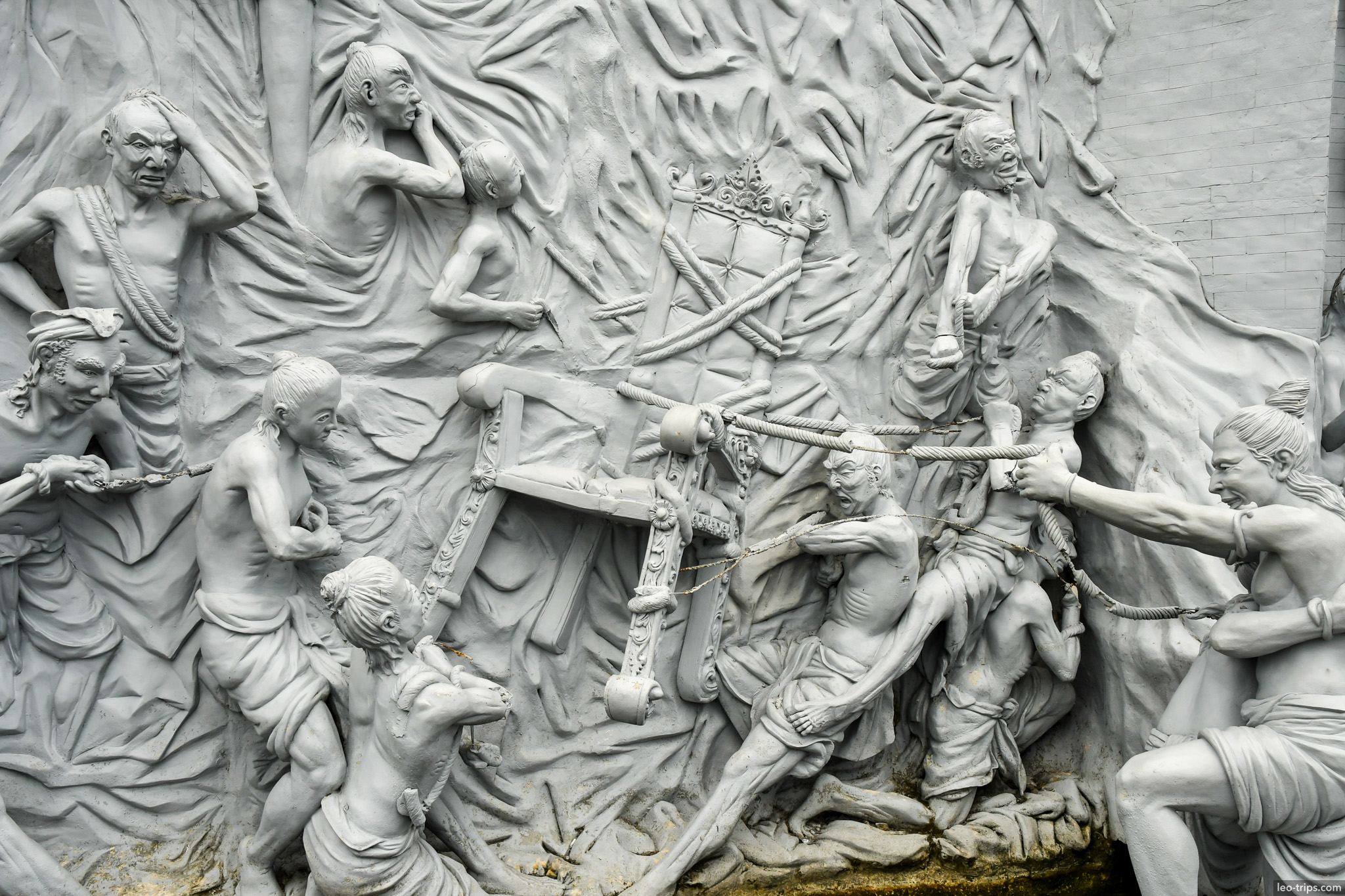 bas relief sculpture battle scene monas jakarta jakarta