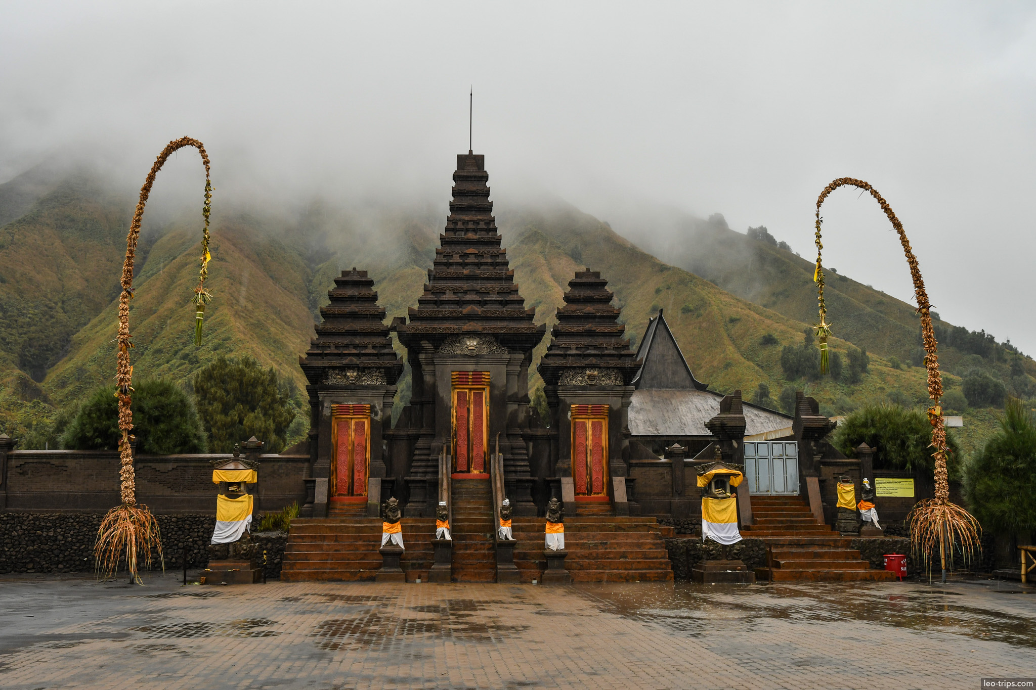 main gate of pura luhur poten temple mount bromo