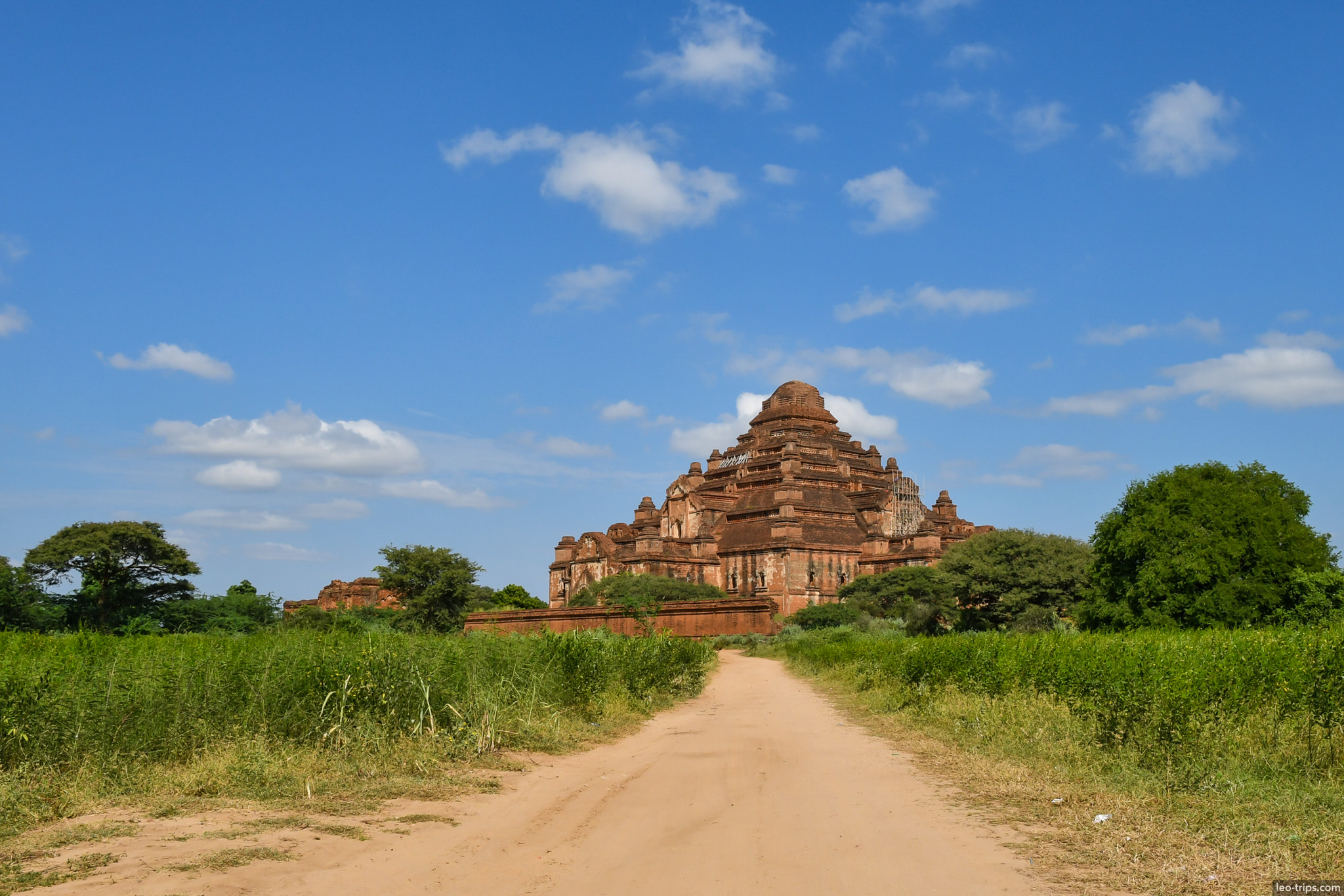 dhammayangyi temple dirt road approach bagan bagan