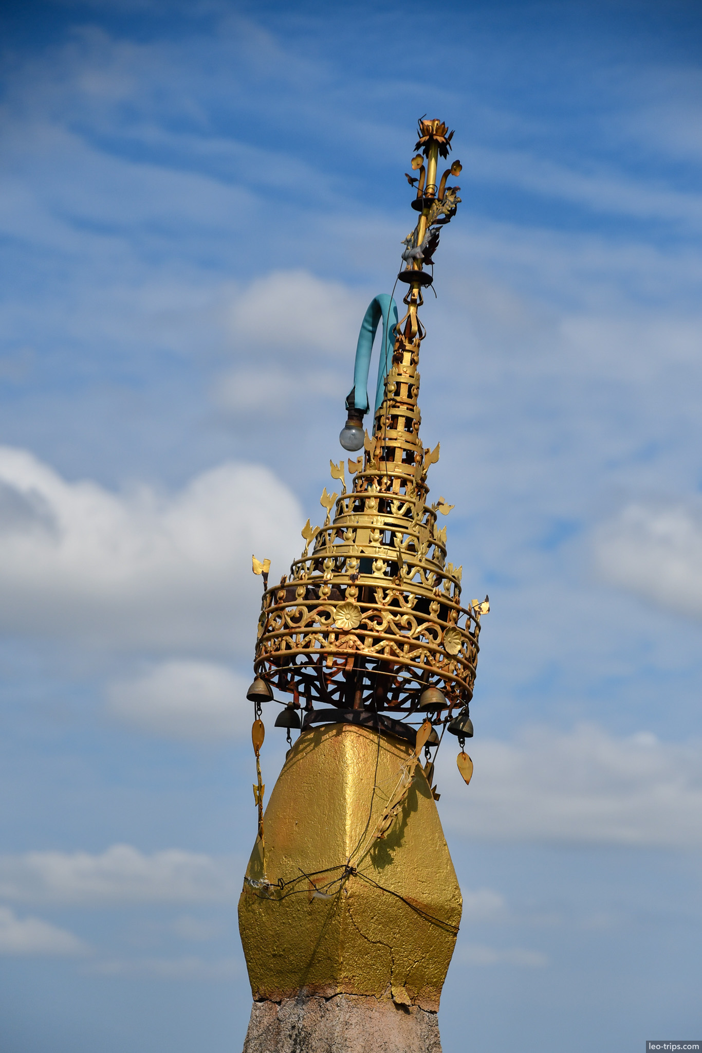 golden hti finial closeup pagoda bagan bagan