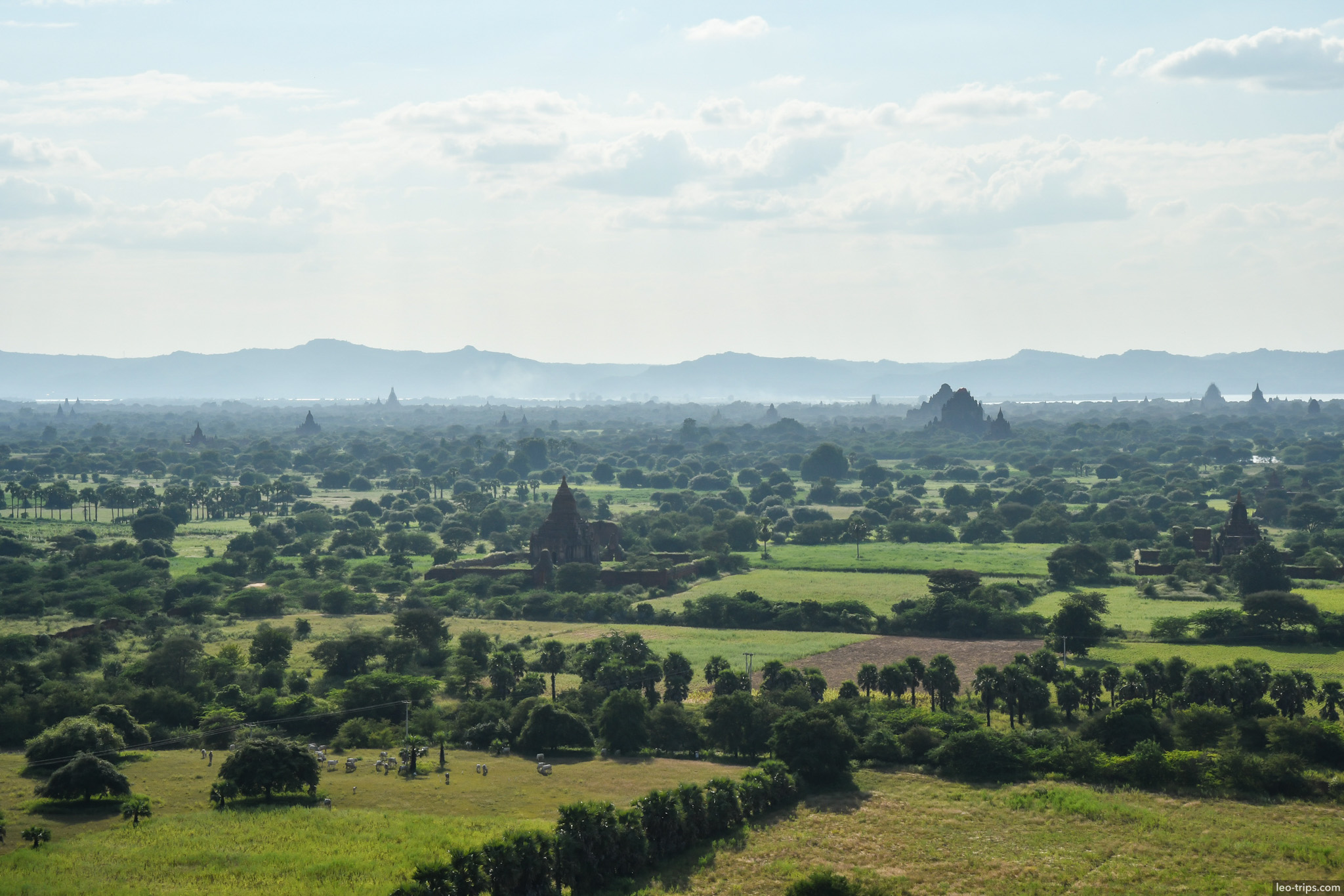 hazy panorama temples plain sunset light bagan bagan