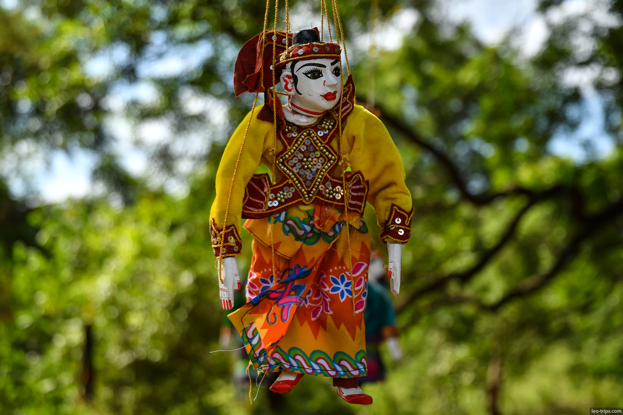 traditional burmese yoke the marionette bagan bagan