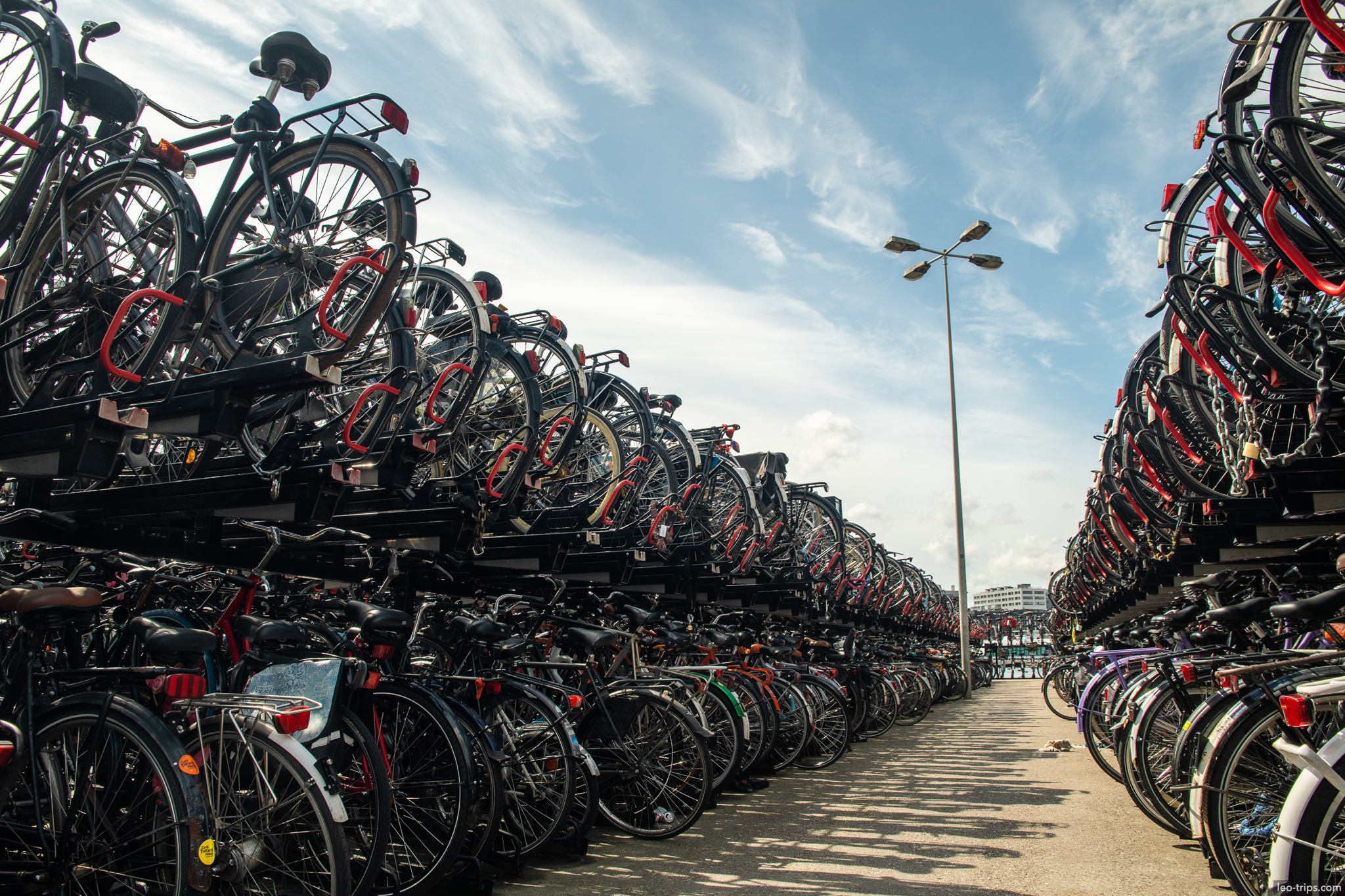 amsterdam centraal station bicycle parking multilevel amsterdam