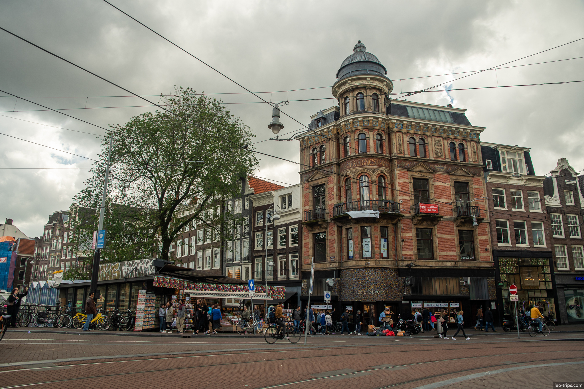 amsterdam corner building overhoeks area amsterdam