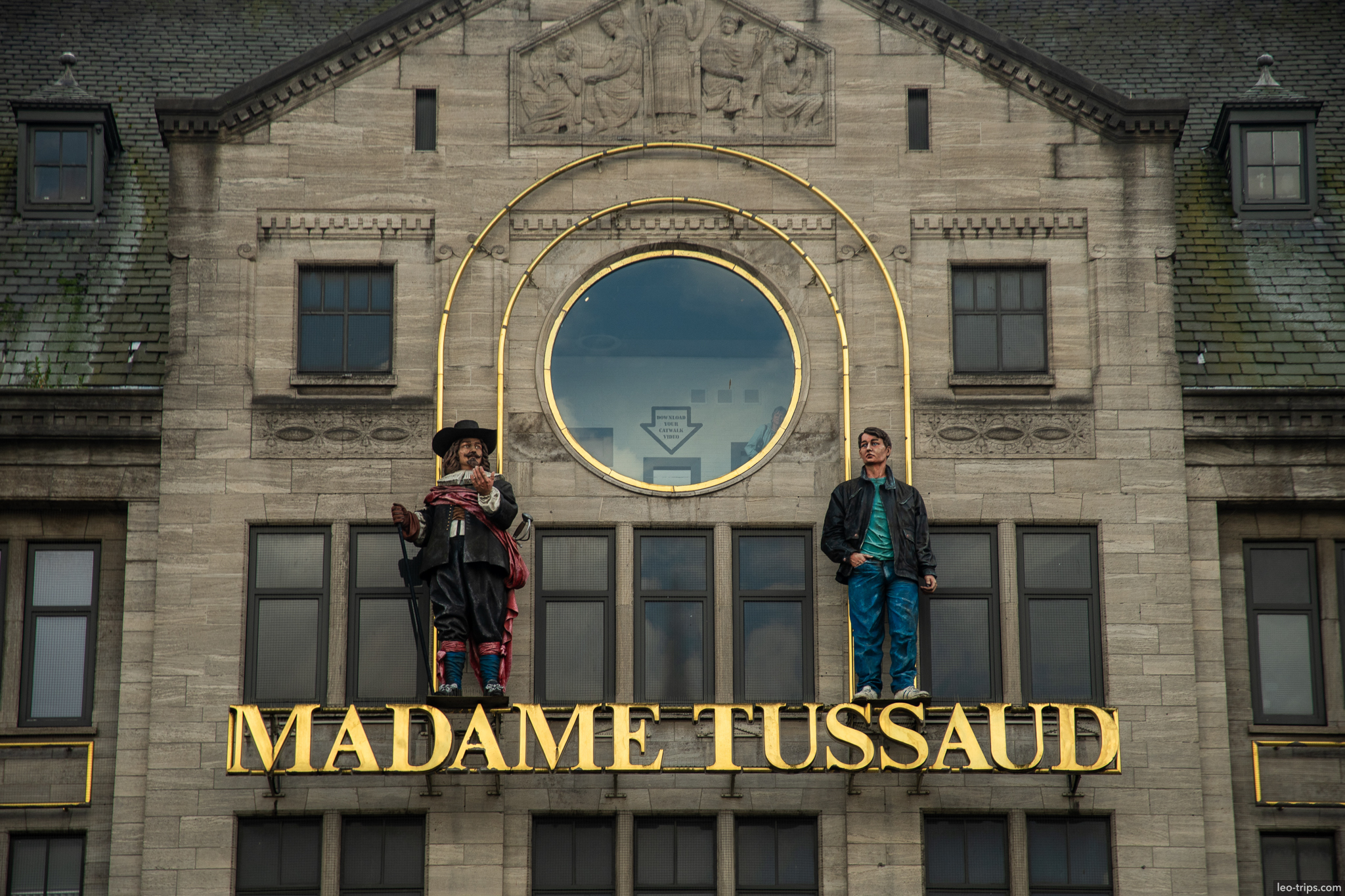 madame tussaud amsterdam facade wax figures amsterdam