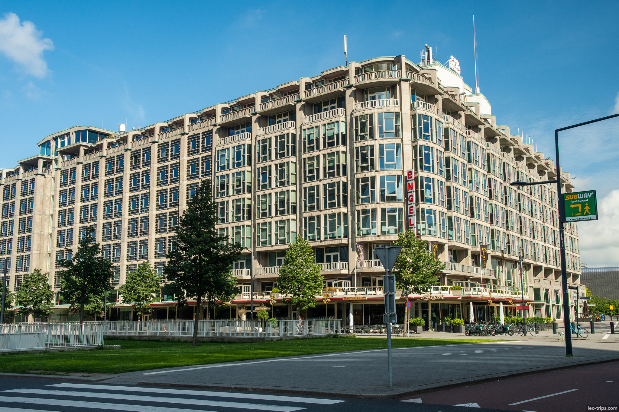 de engel art deco building coolsingel rotterdam