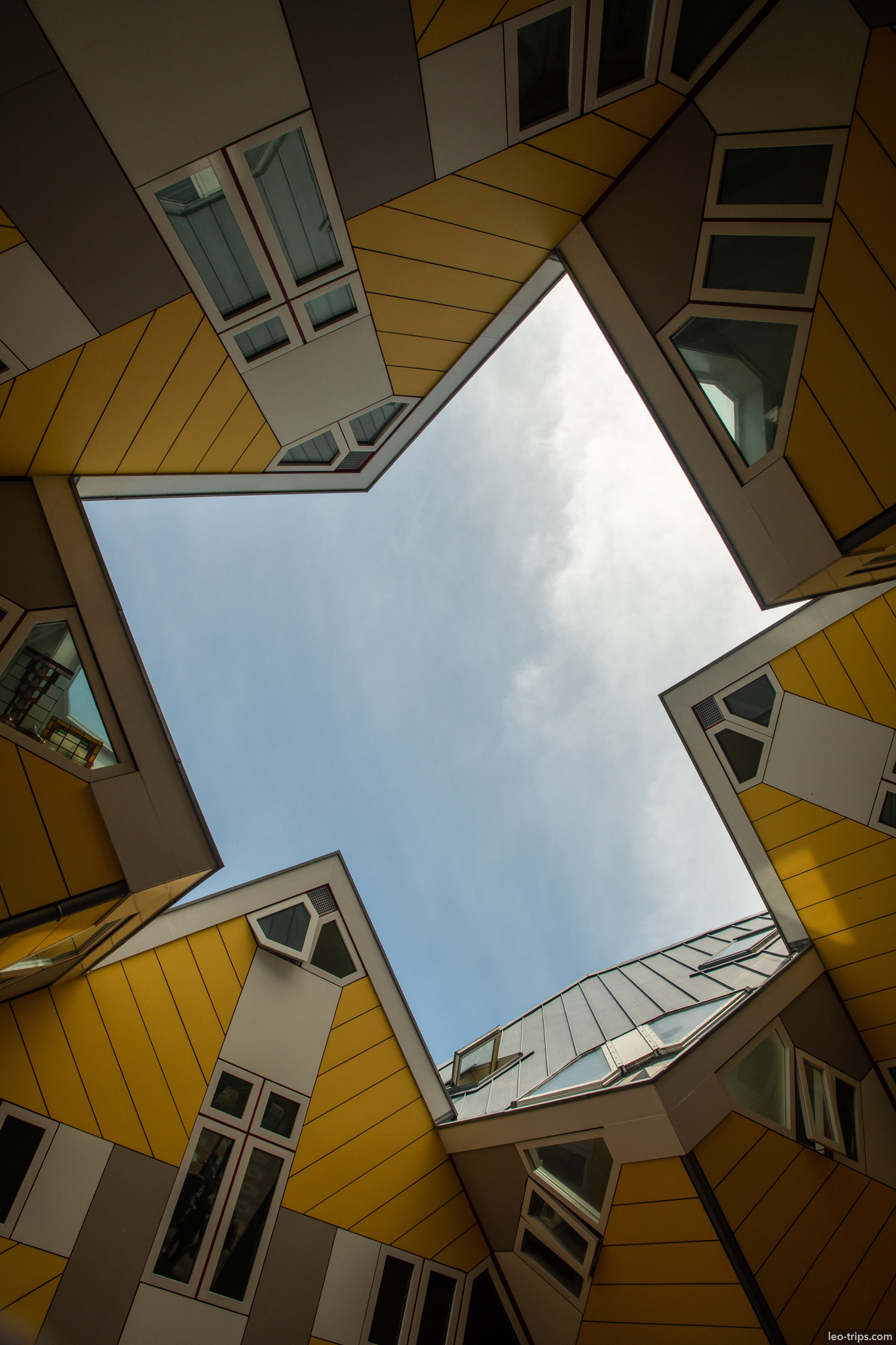 kubuswoningen cube houses sky view upward rotterdam