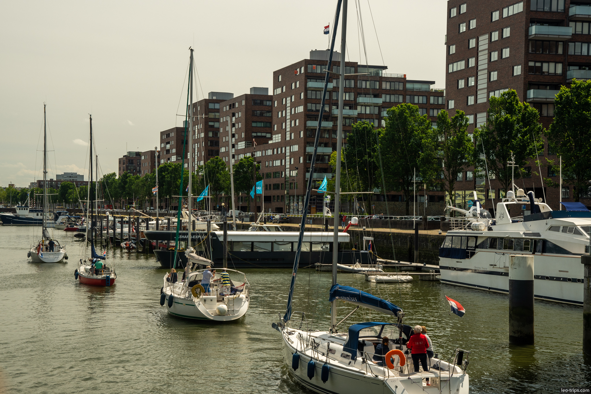 veerhaven marina sailboats apartments rotterdam
