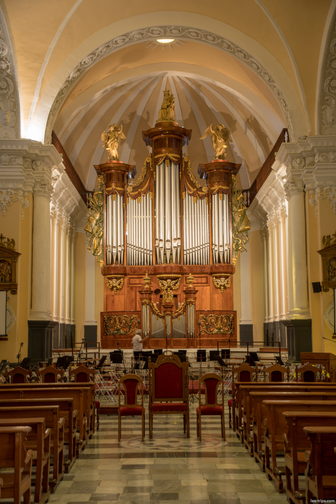 basilica cathedral arequipa pipe organ interior arequipa
