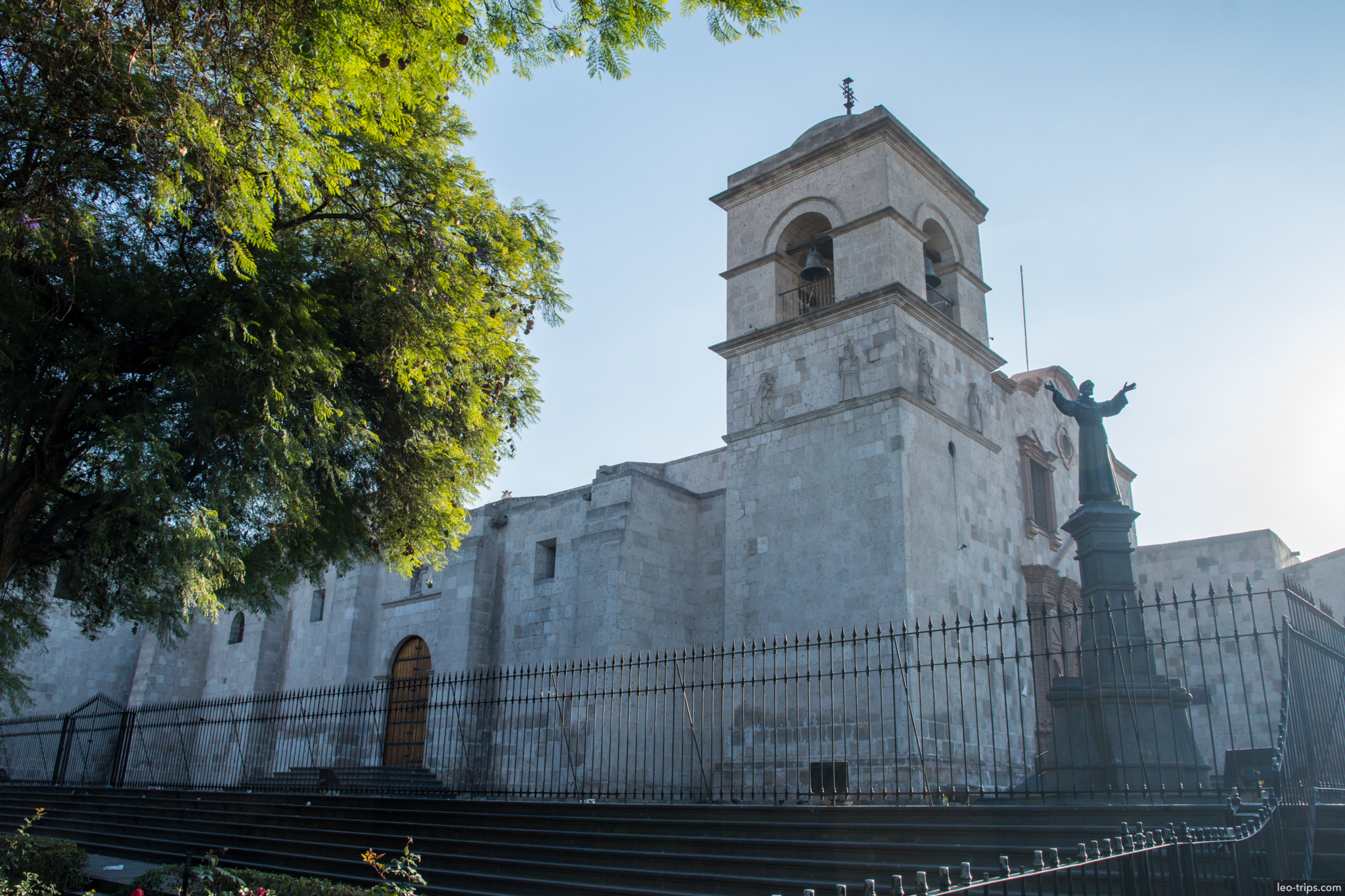 iglesia san francisco statue arequipa arequipa