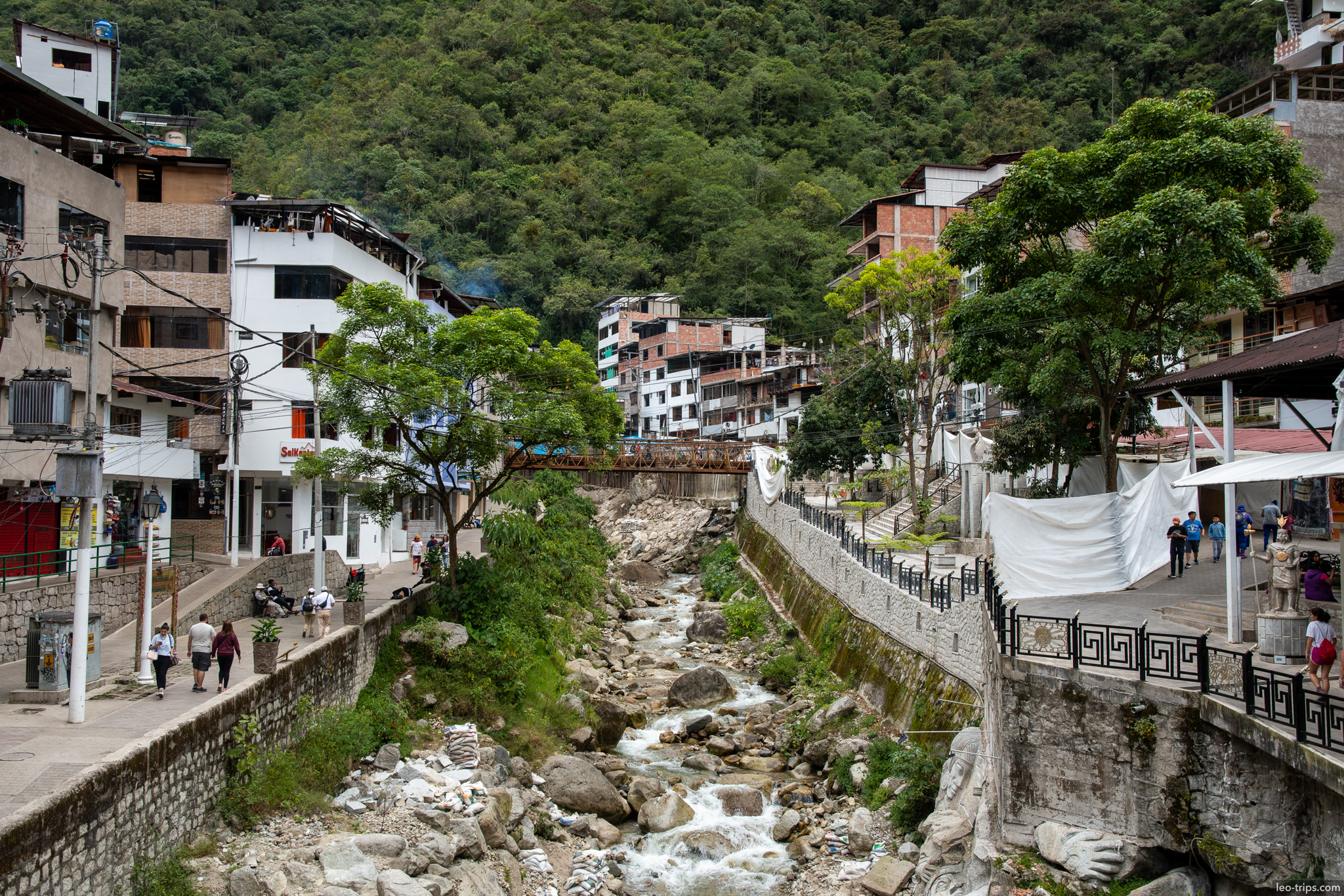 aguas calientes town river channel around aguas calientes