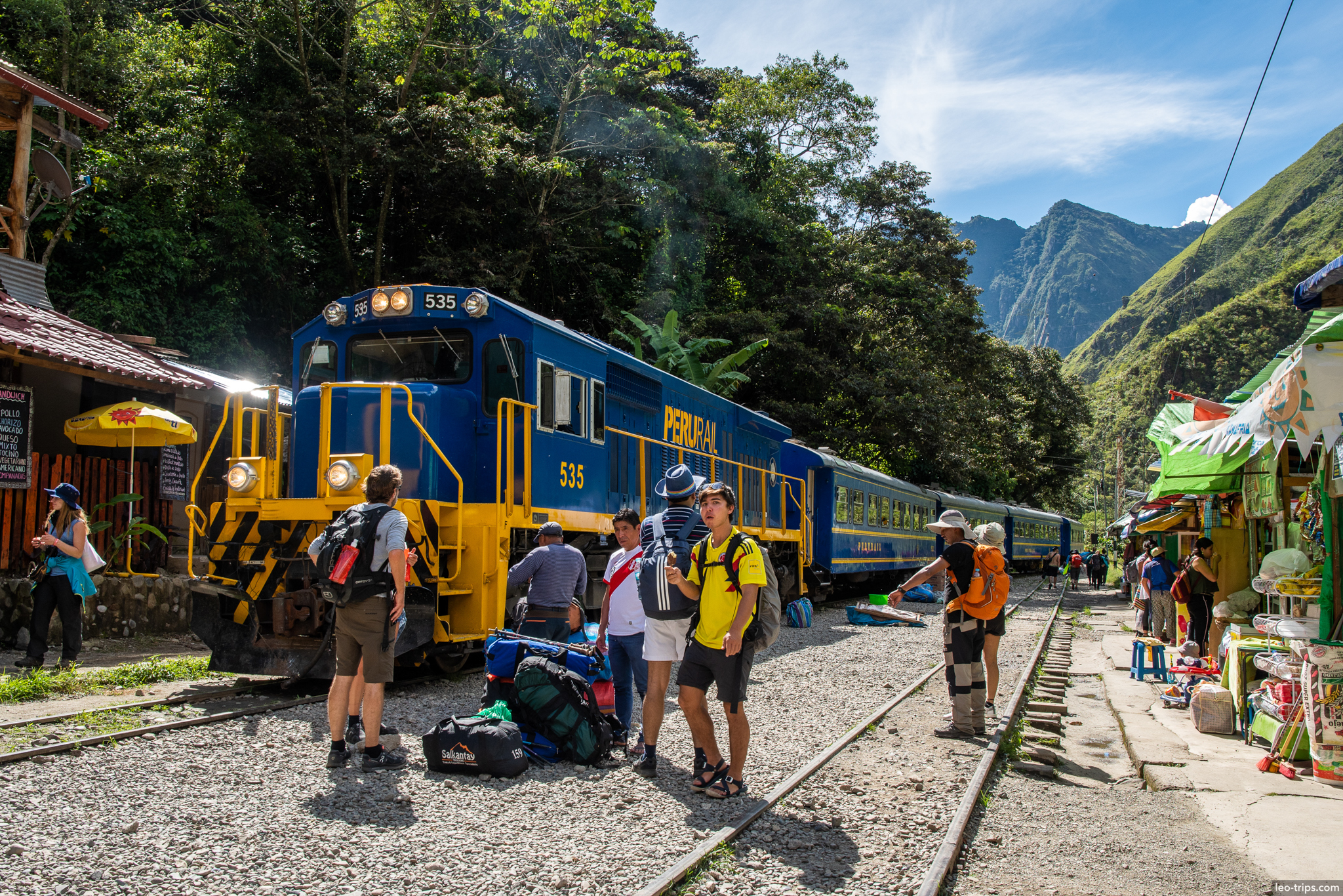 hidroelectrica station peru rail 535 backpackers around aguas calientes