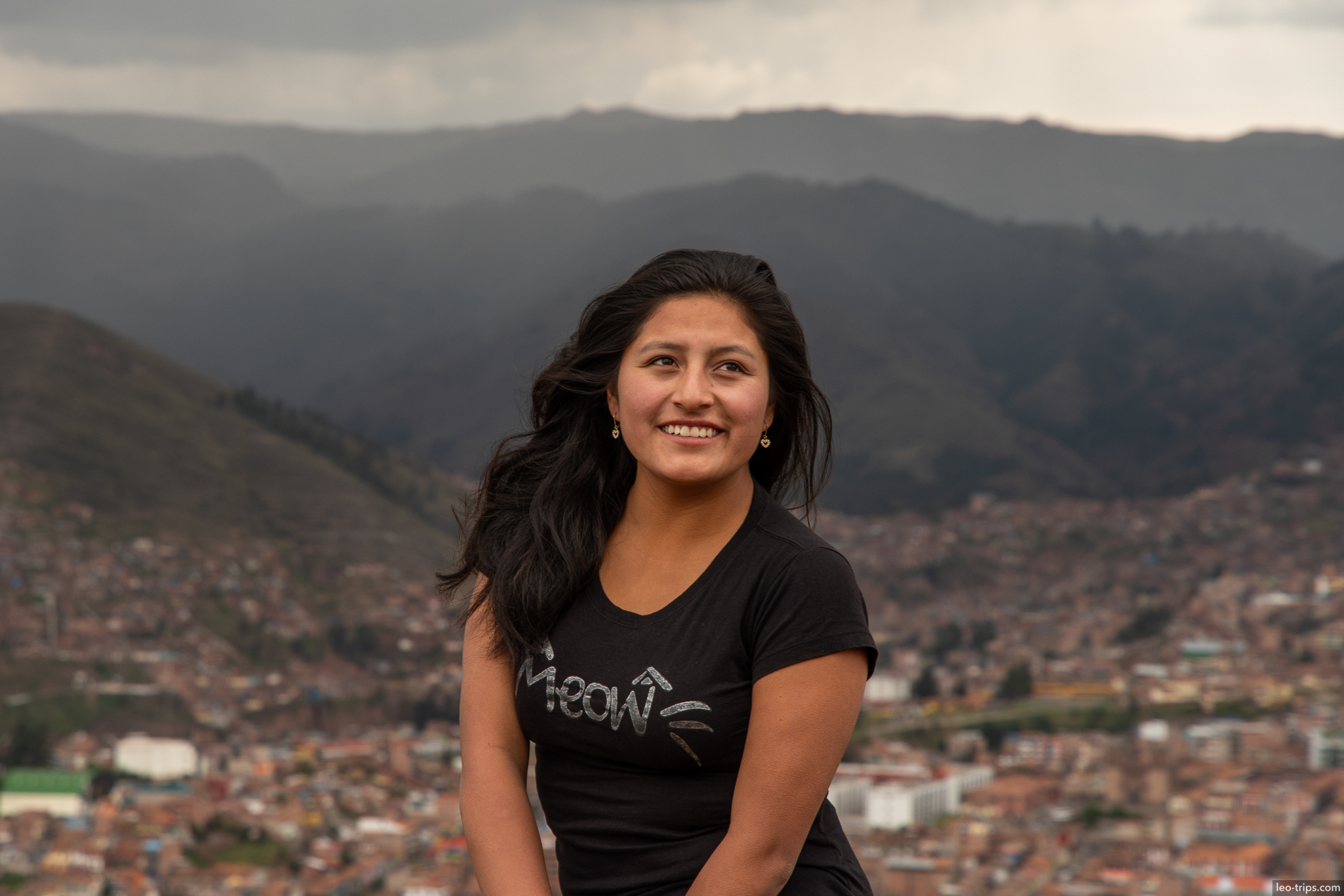 peruvian woman portrait cusco cityscape background cusco
