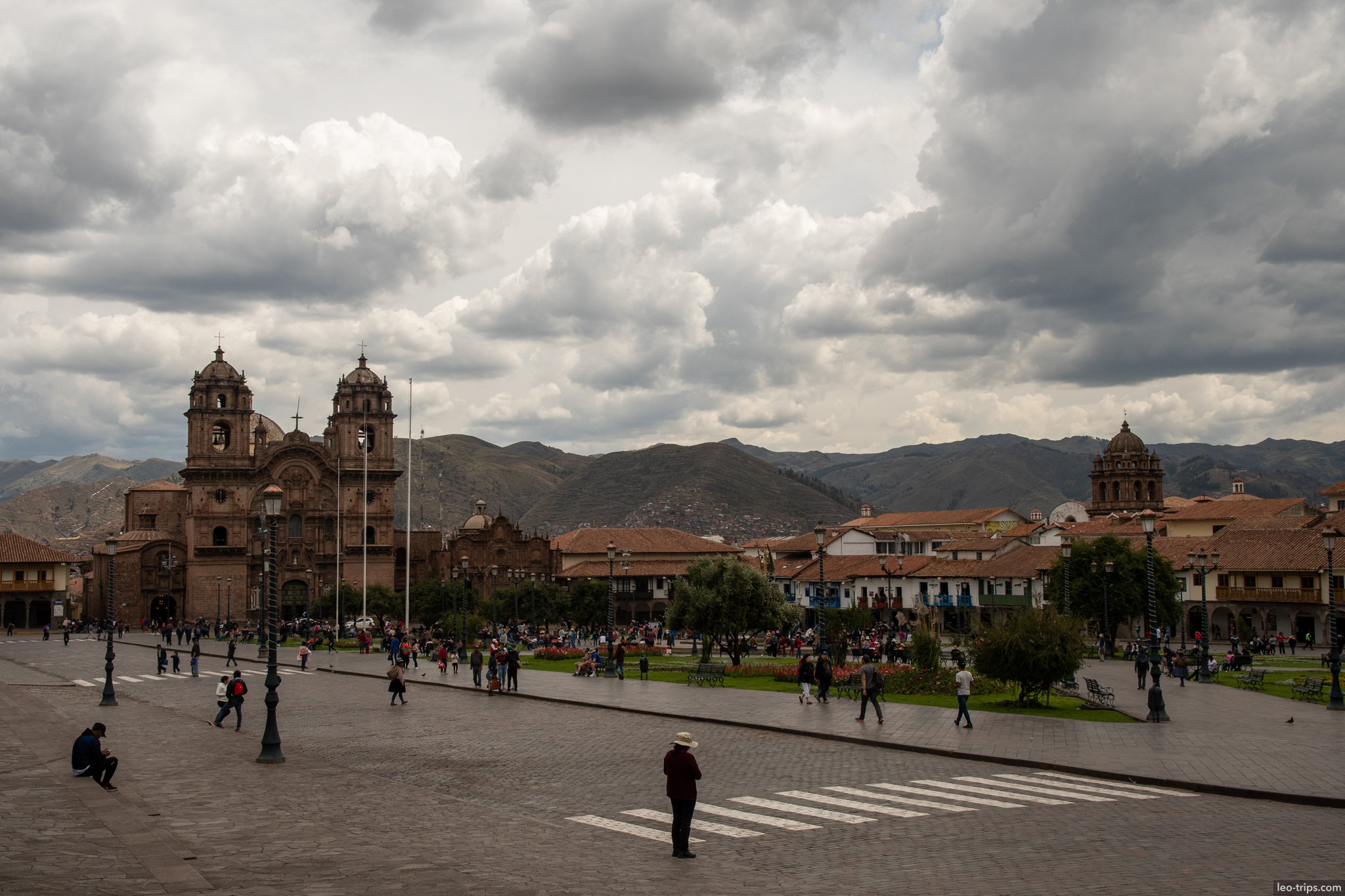 plaza de armas la compania de jesus wide view cusco