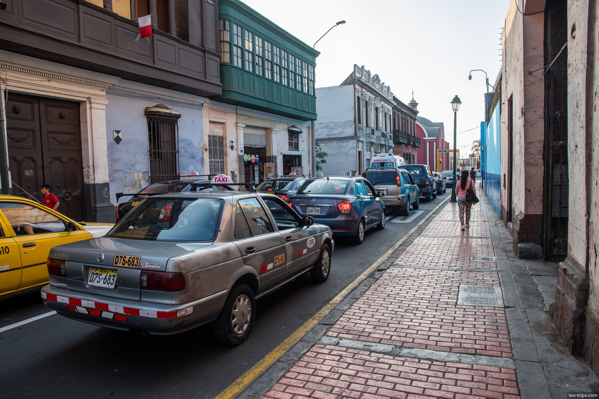 lima centro historico traffic street lima
