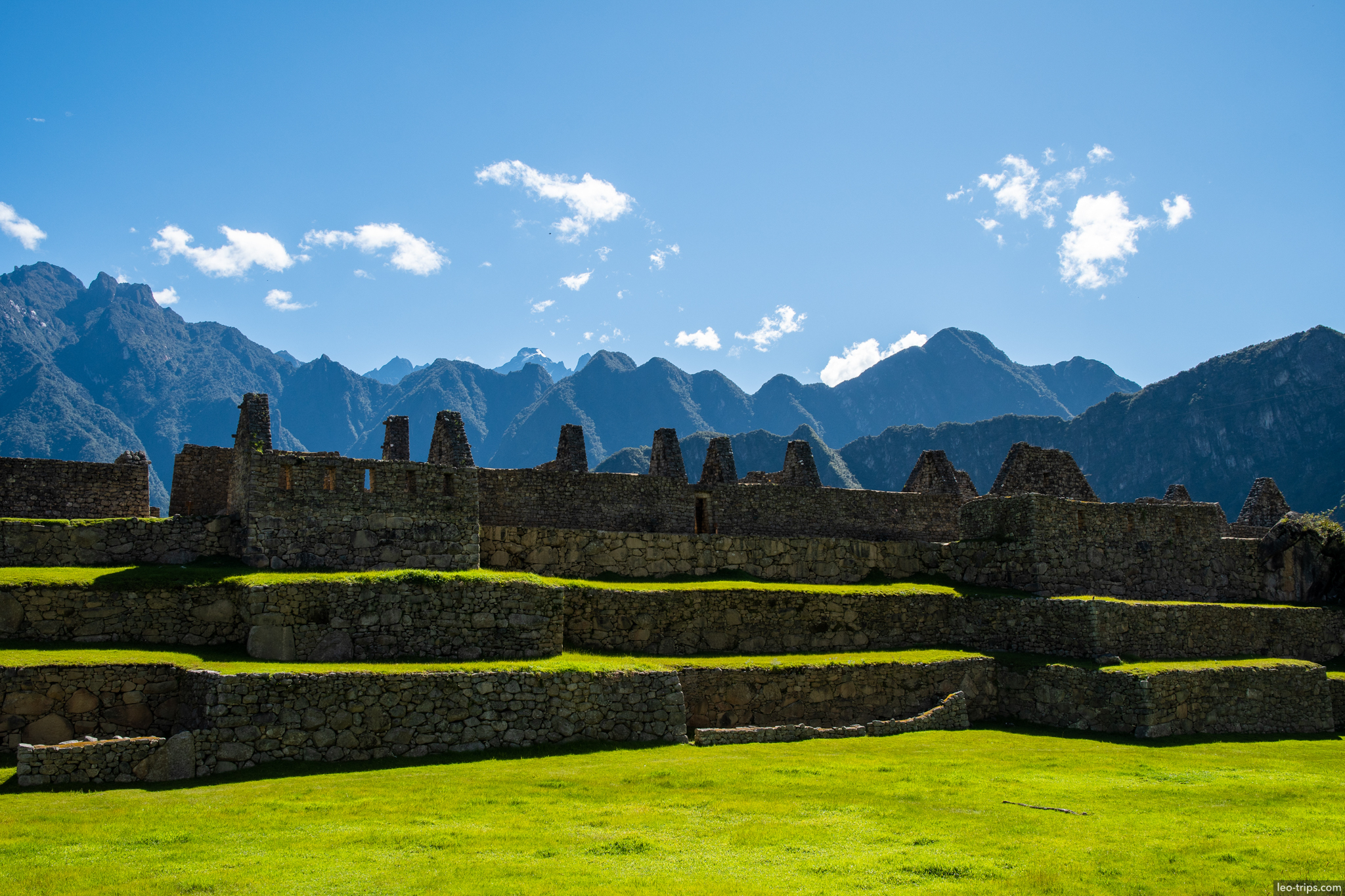 three doorways group andes mountains backdrop machu picchu