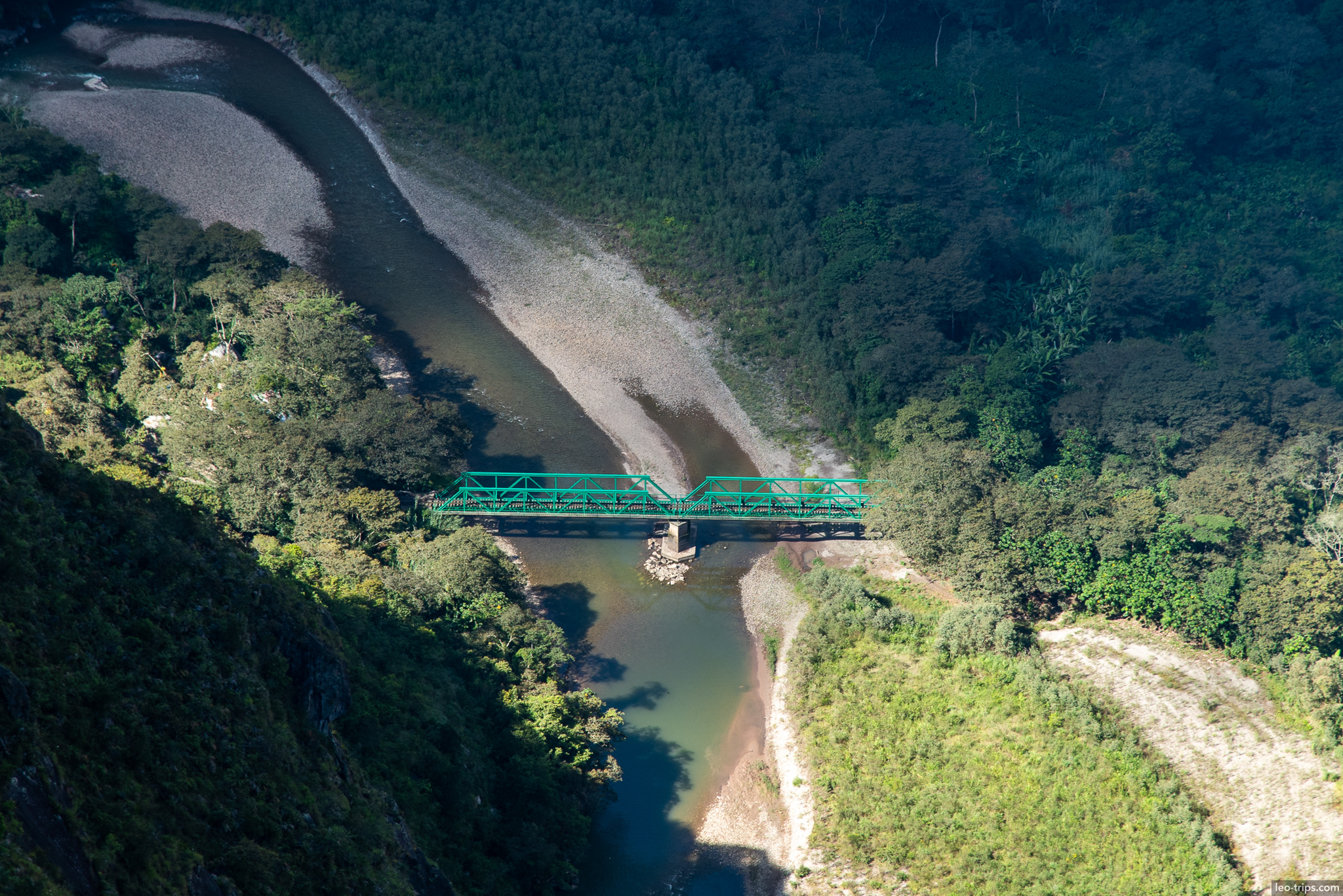 urubamba river bridge aerial view huayna picchu machu picchu