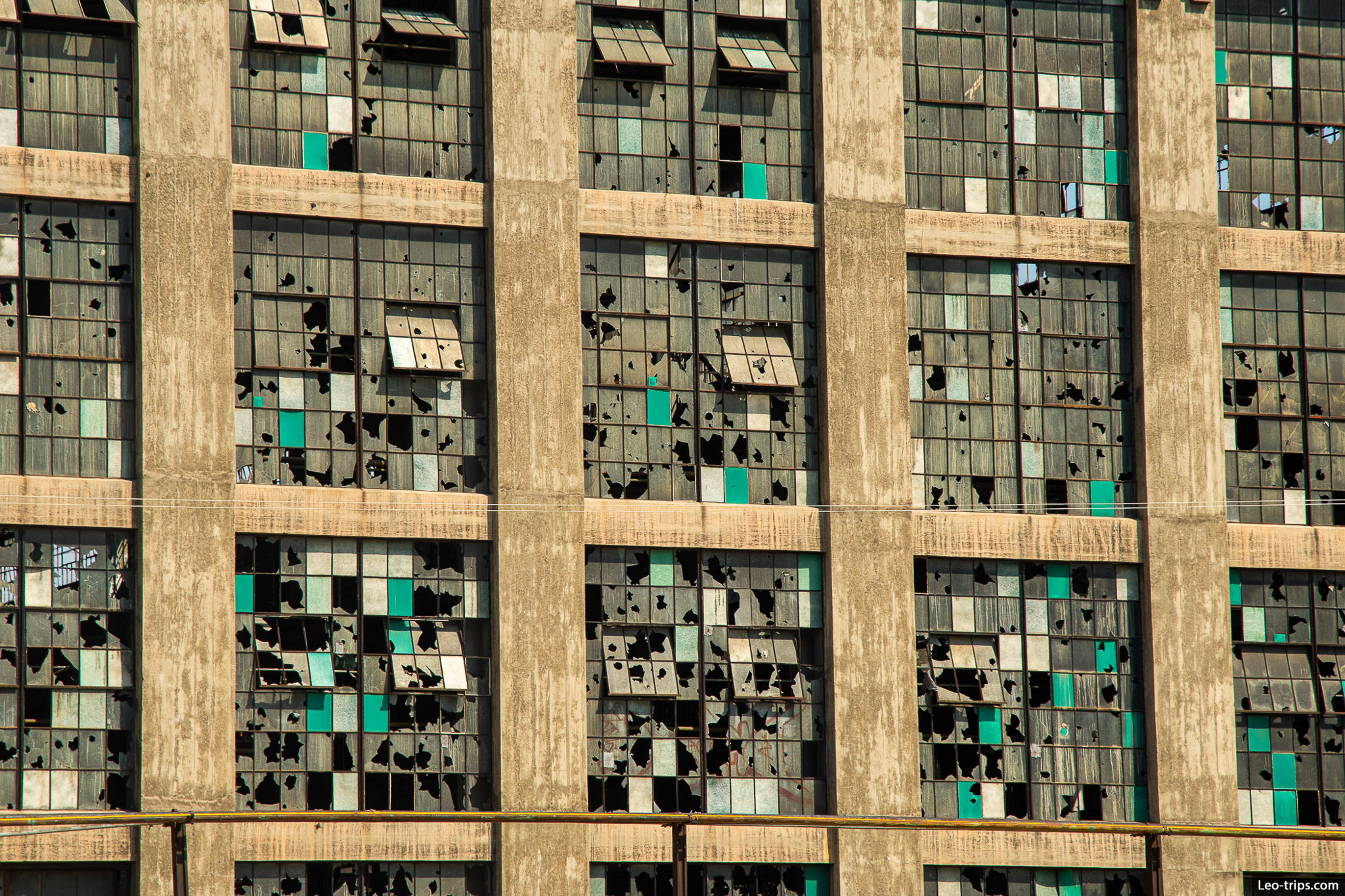 broken windows in building albuquerque