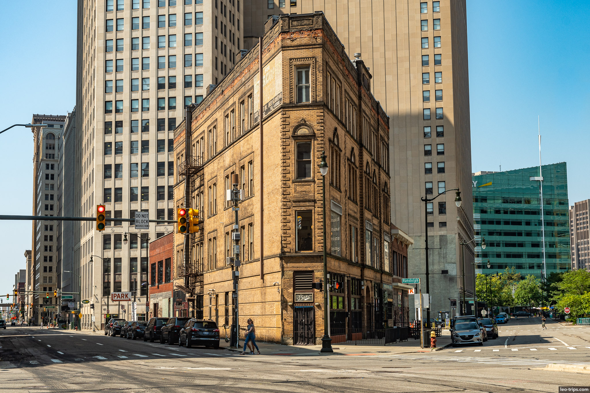 building at cadillac square park detroit