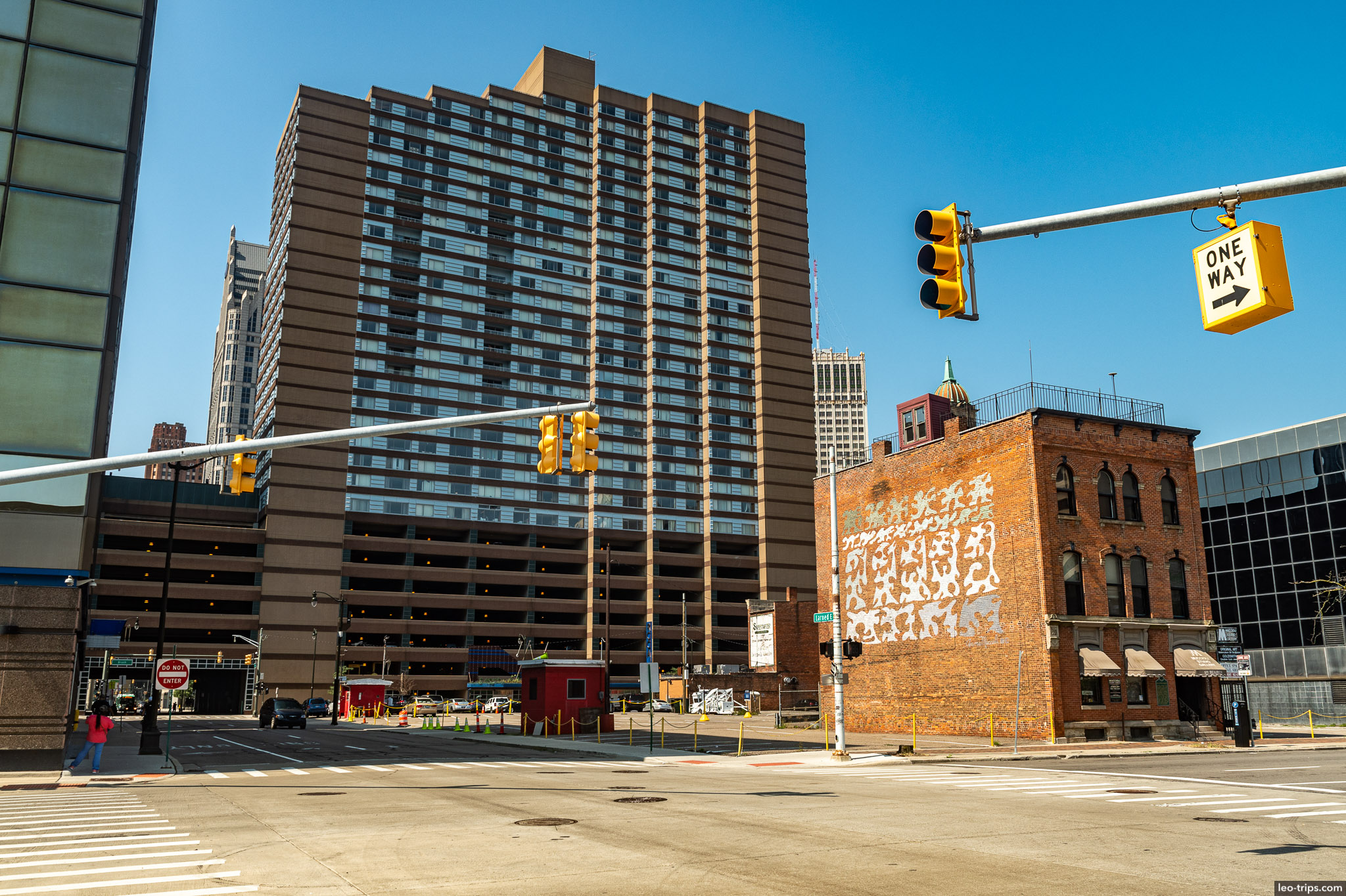 renaissance city club apartments detroit