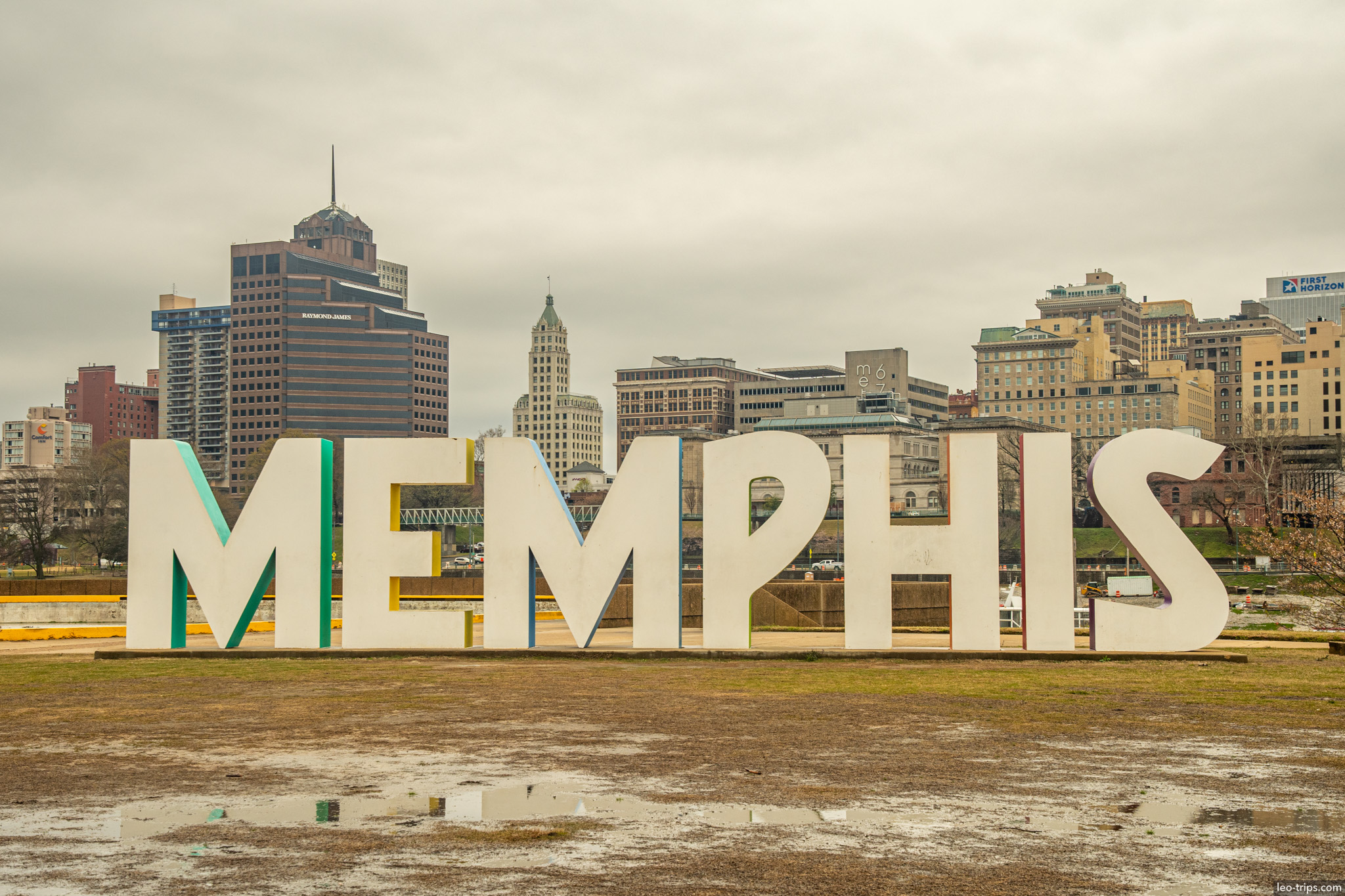 Memphis sign memphis