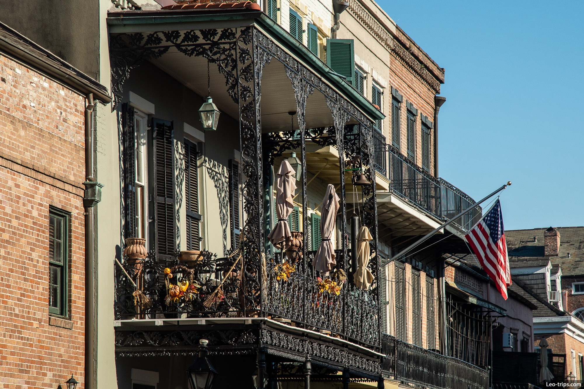 wrought iron lace balconies new orleans