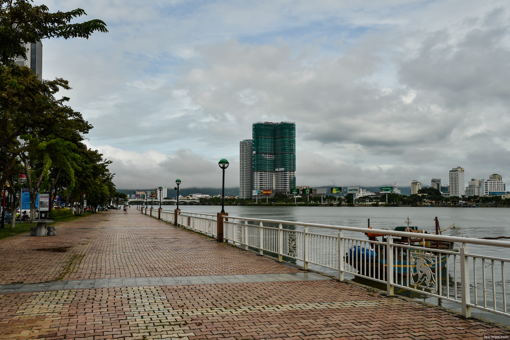 danang han river promenade waterfront da nang