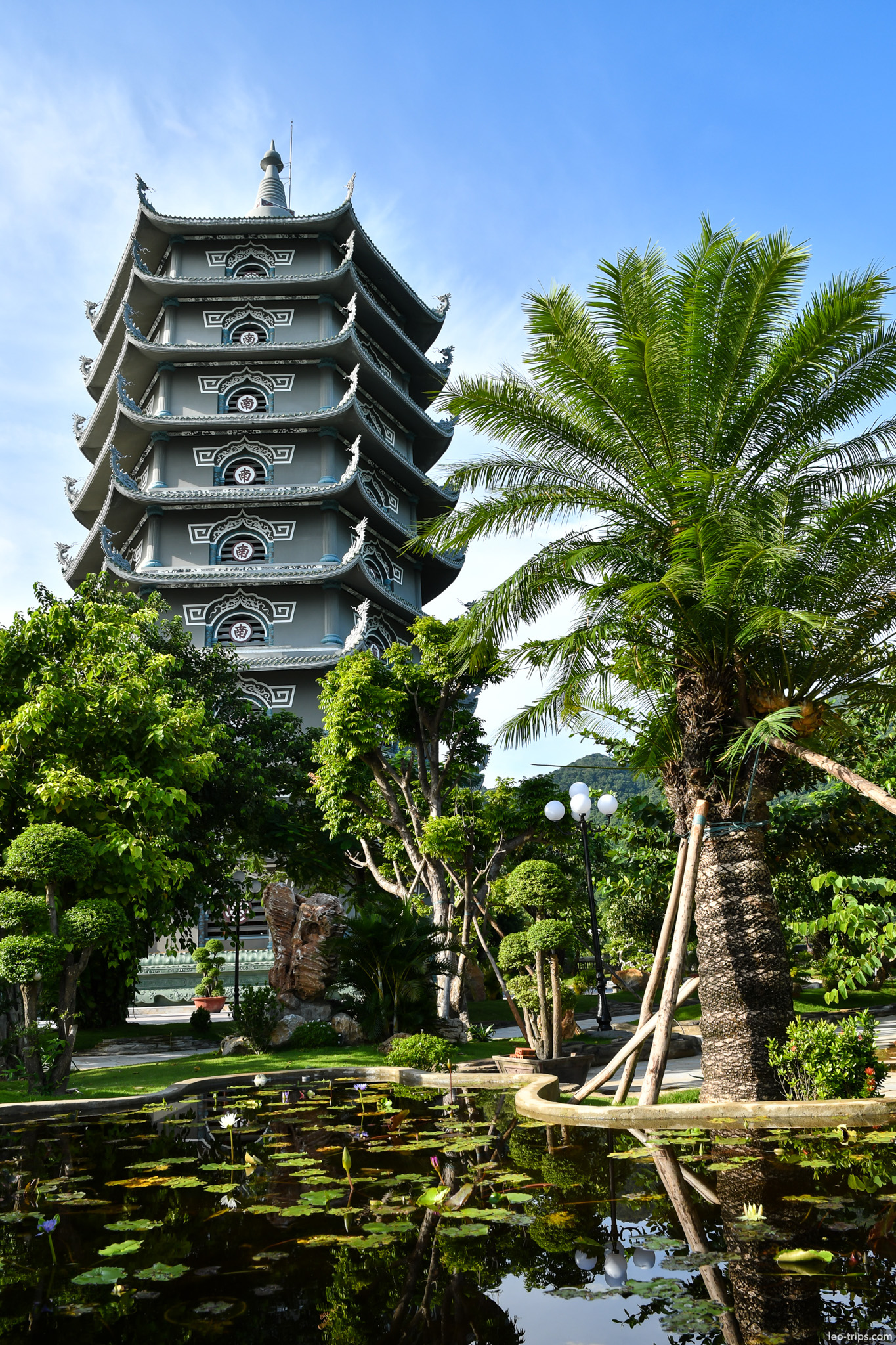 linh ung pagoda seven story tower lotus pond da nang