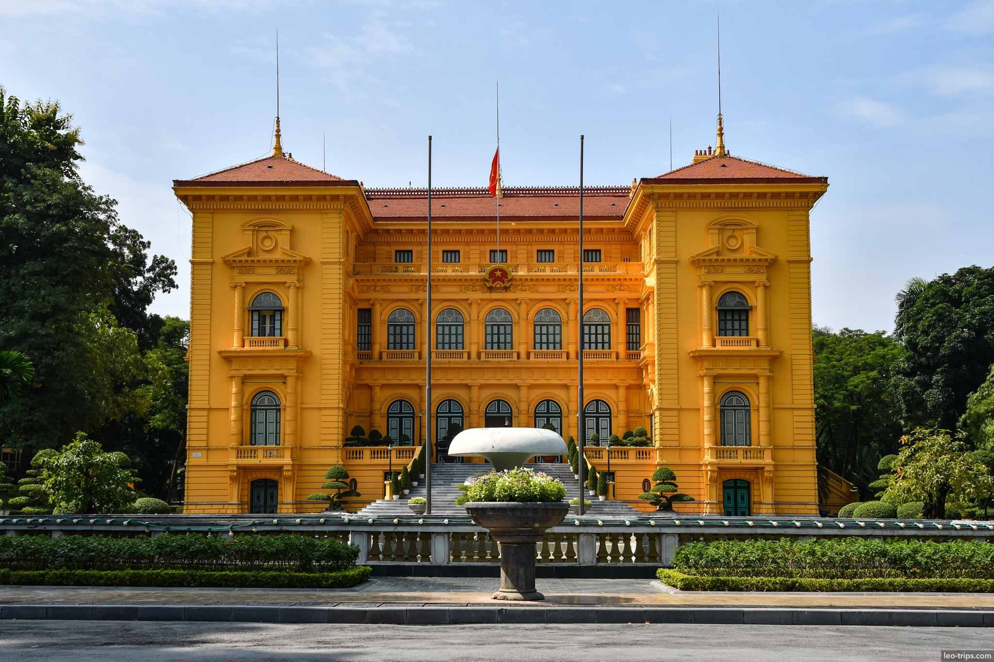 presidential palace hanoi yellow facade hanoi