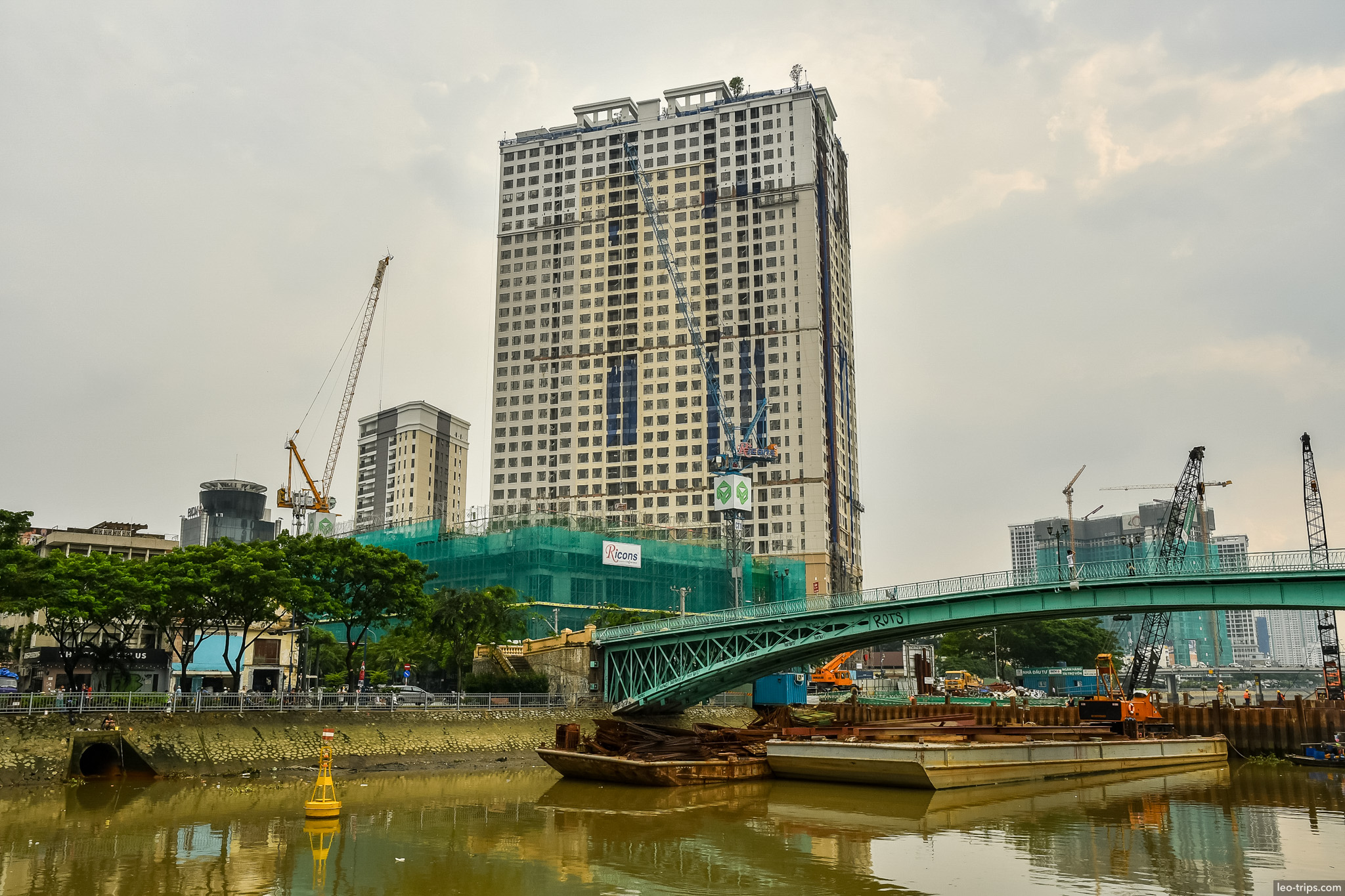 mong bridge construction highrise saigon river ho chi minh city