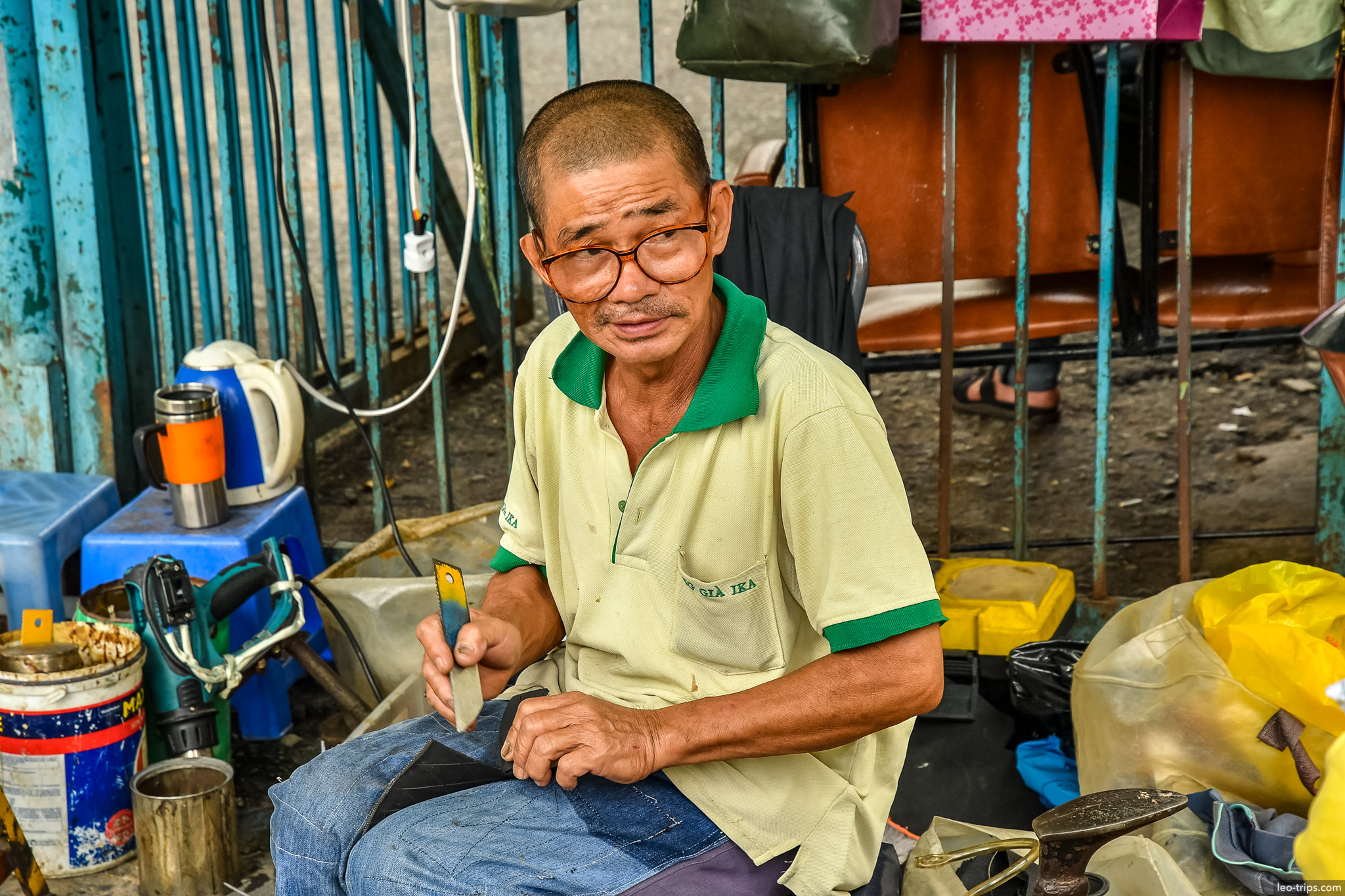 street cobbler portrait saigon ho chi minh city