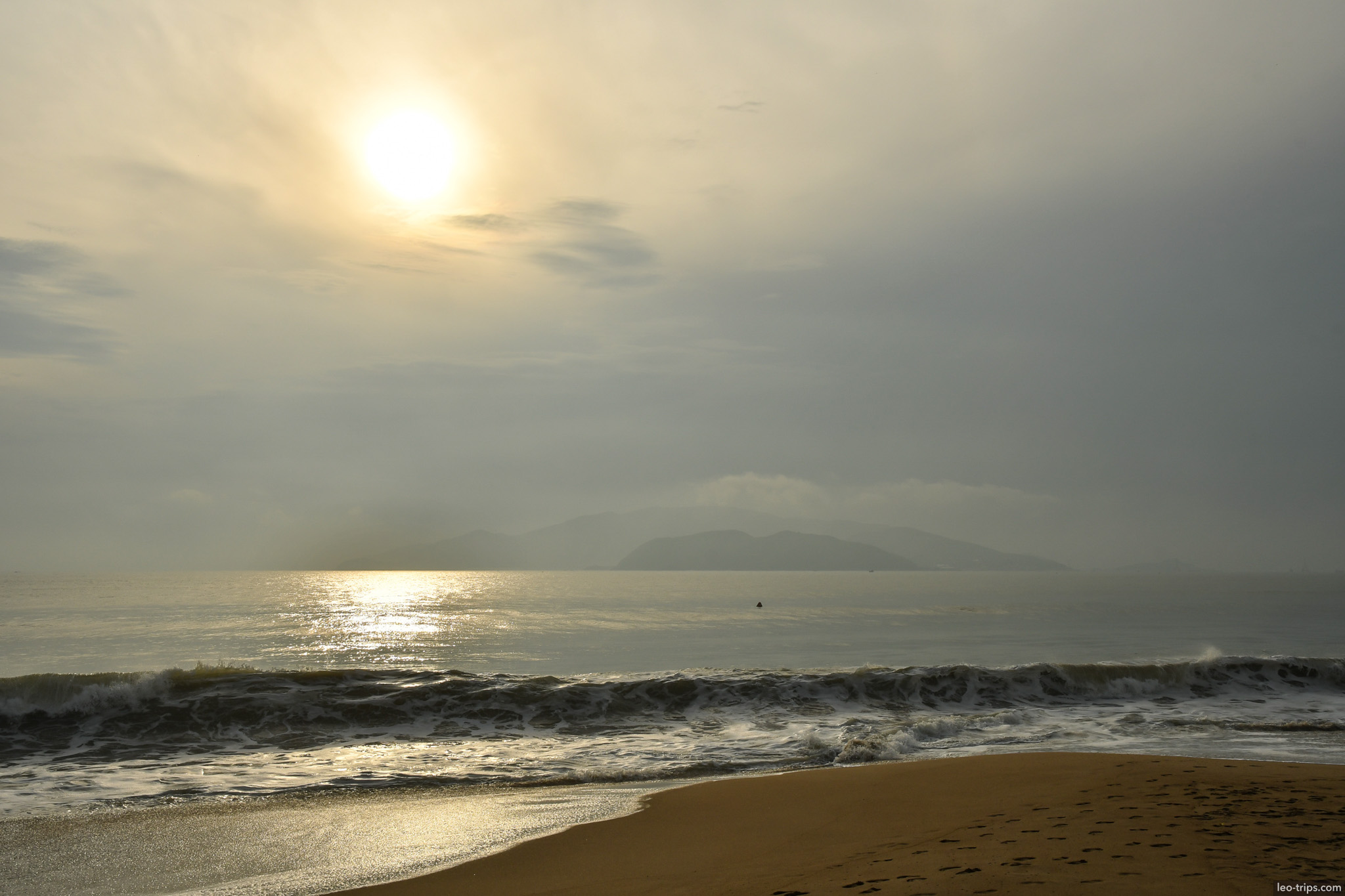 golden sunlight wave crashing nha trang sea nha trang