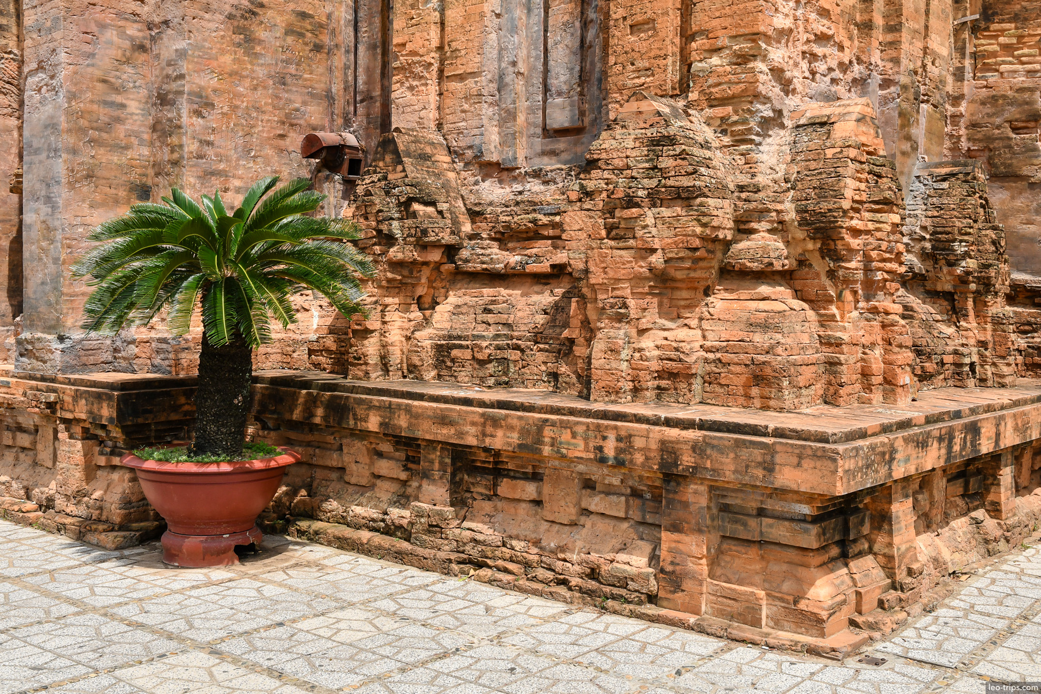 nha trang cityscape bridge boats cai river nha trang