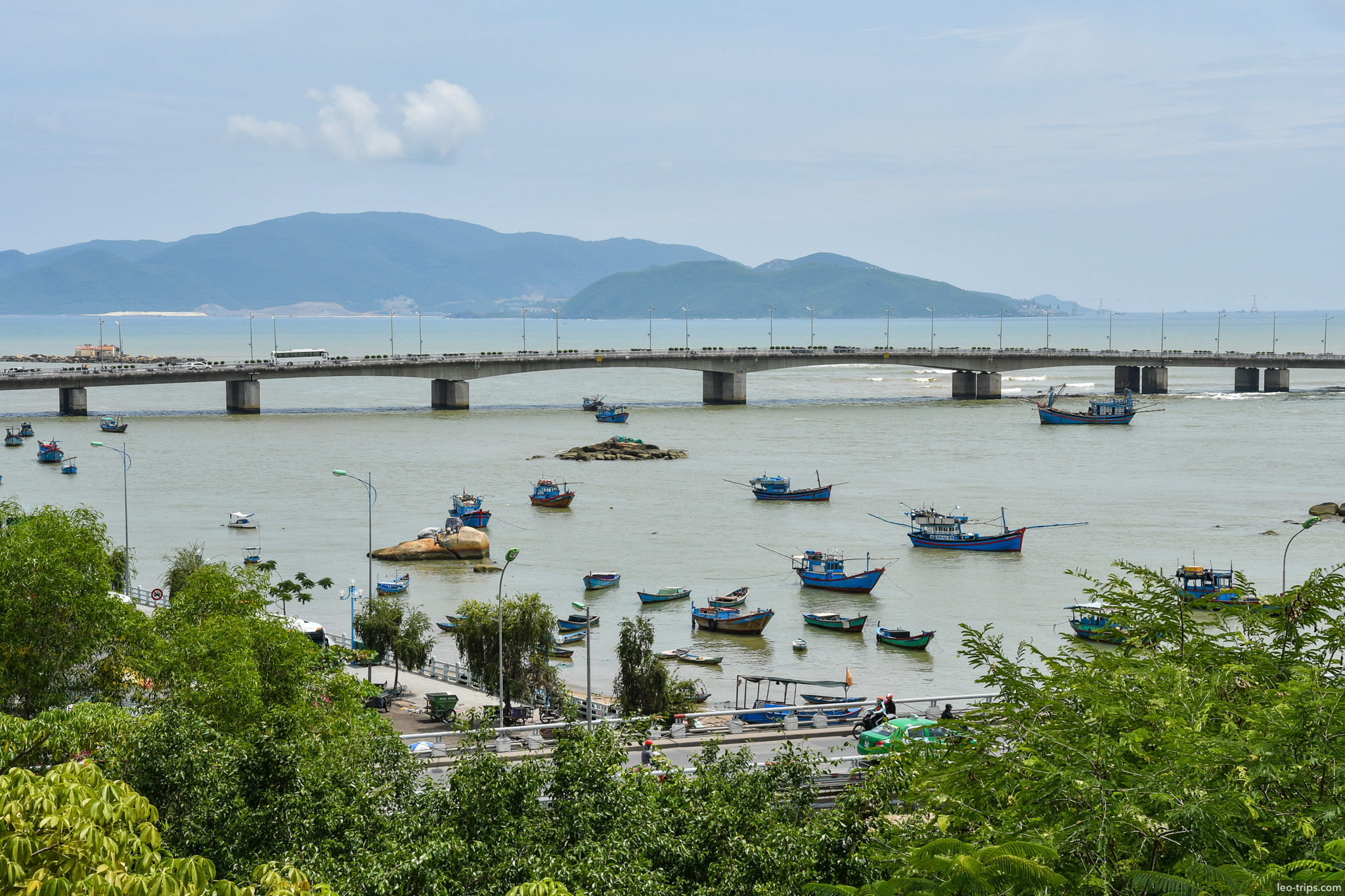 xom bong bridge cai river nha trang panorama nha trang
